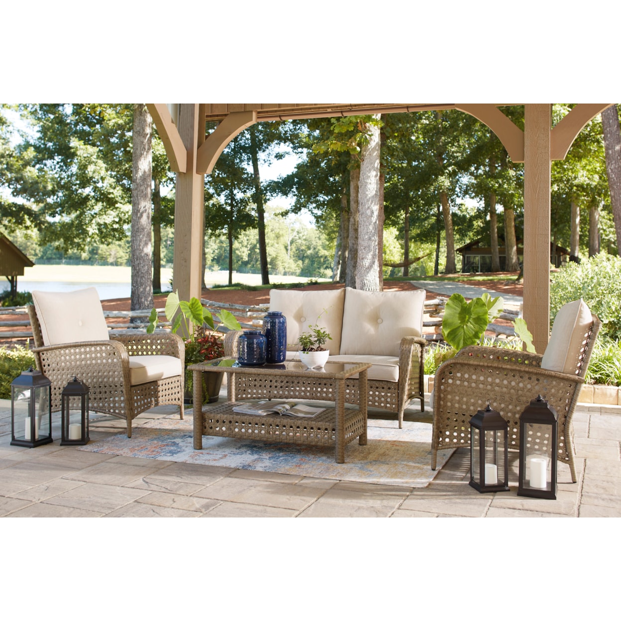 Signature Braylee Outdoor Conversation Sets/Outdoor Chat Sets