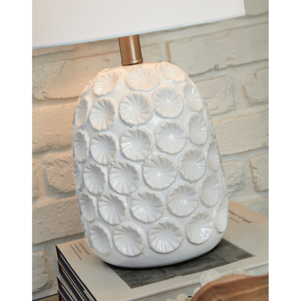 Signature Design by Ashley Lamps - Casual Moorbank Off-White Ceramic Table Lamp