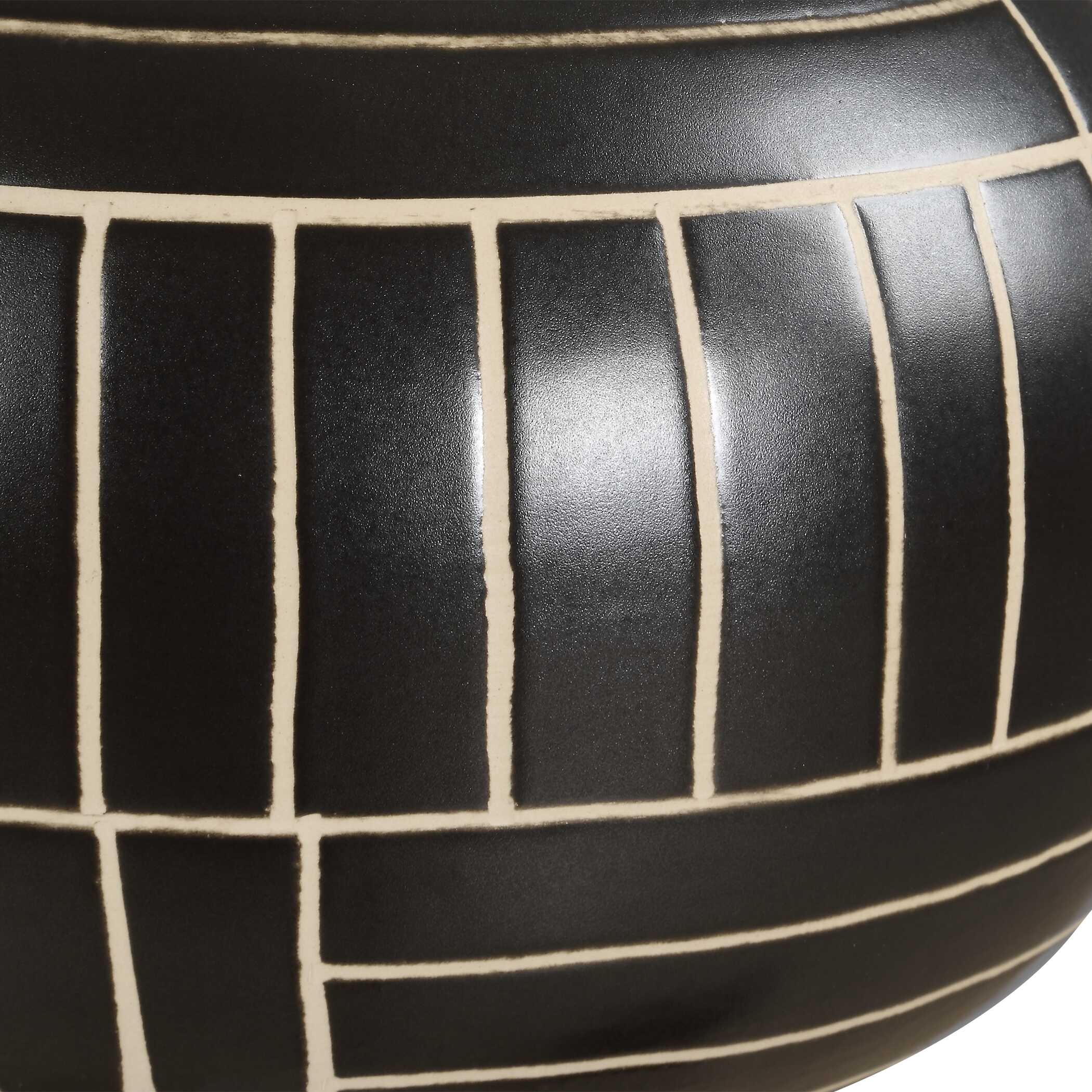 Graphite Stride Geometric Vases