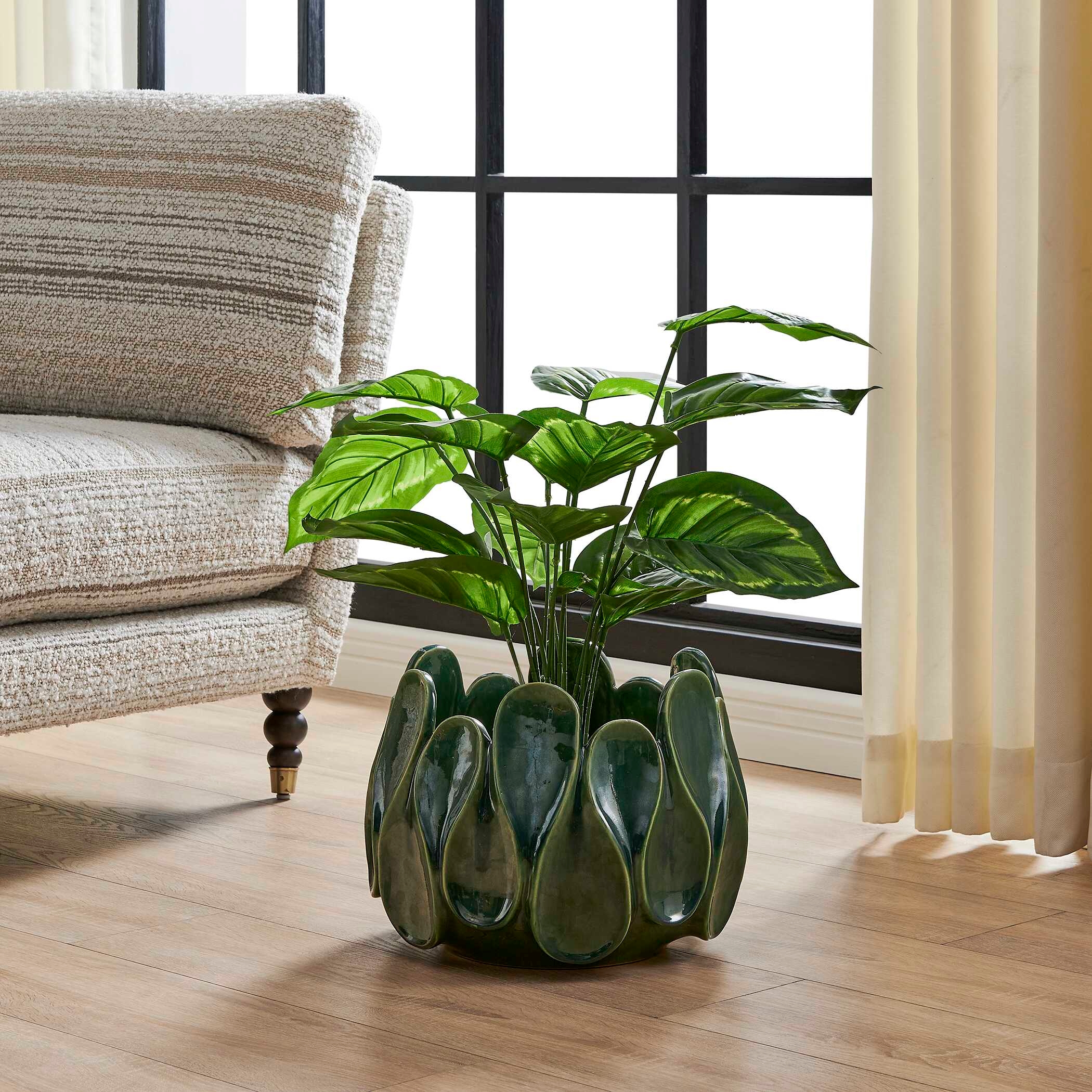 Uttermost Petal Pinch Petal Pinch Indoor-Outdoor Bowl