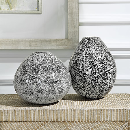 Cosmic Black &amp; White Vases Set/2