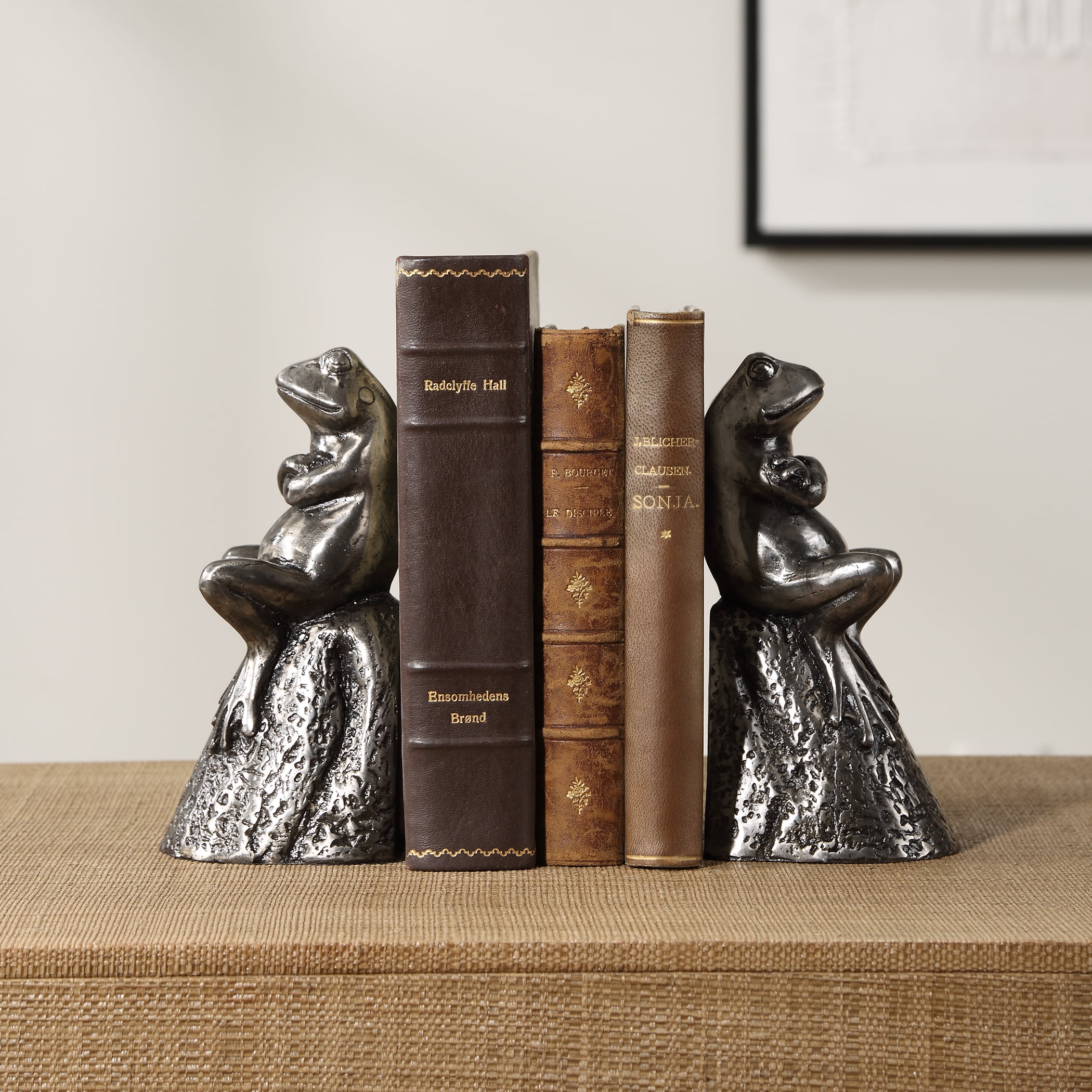 Daydreaming Frogs Aged Silver Bookends S/2