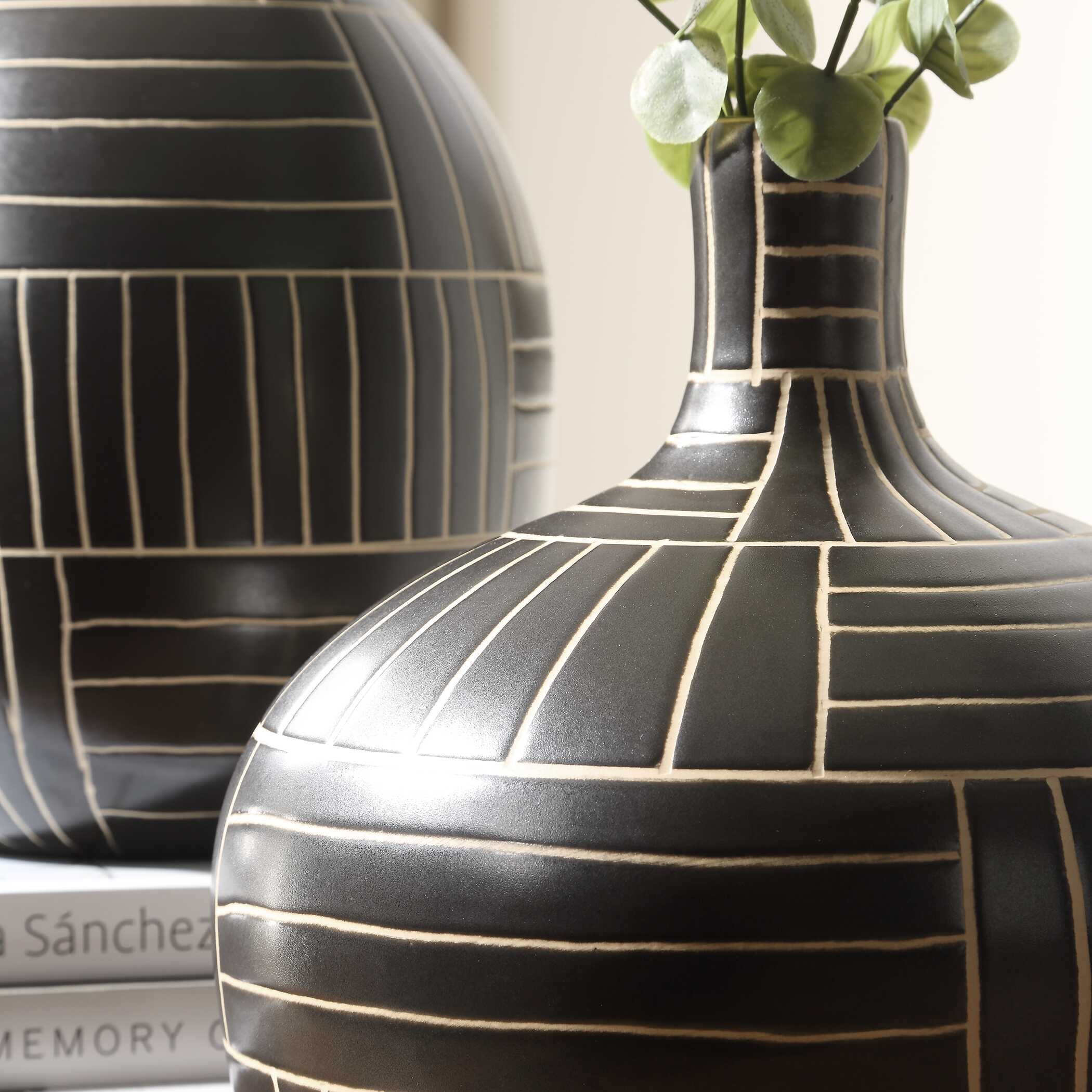 Graphite Stride Geometric Vases