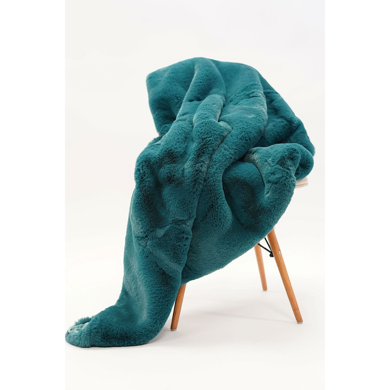 Furniture of America - FOA Caparica Throw Blanket