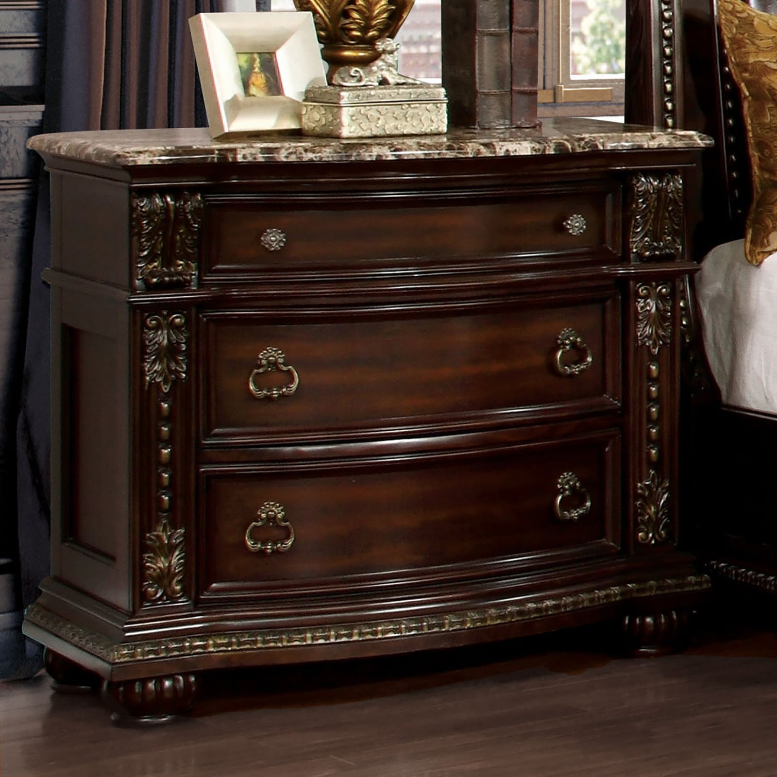 3-Drawer Nightstand