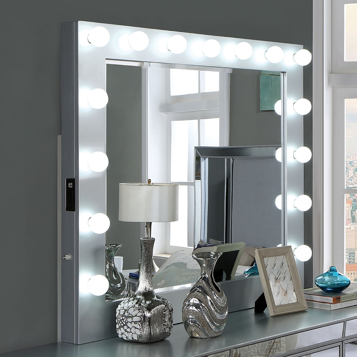 Furniture of America - FOA Belladonna Mirror w/ USB, Power, Light, Silver