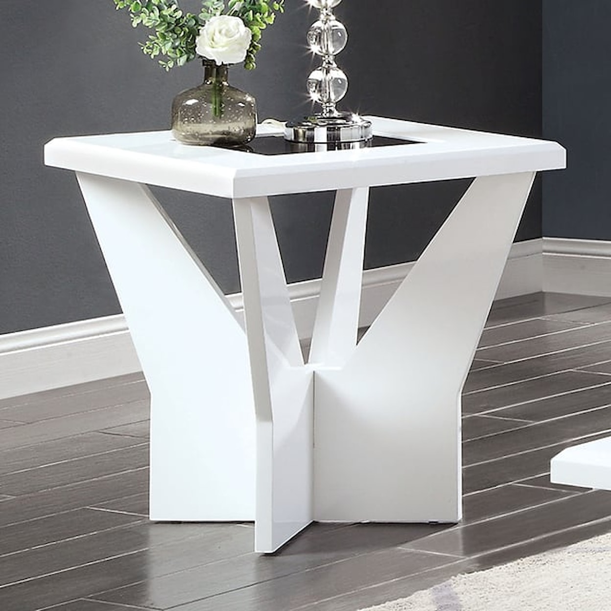 Furniture of America Dubendorf End Table