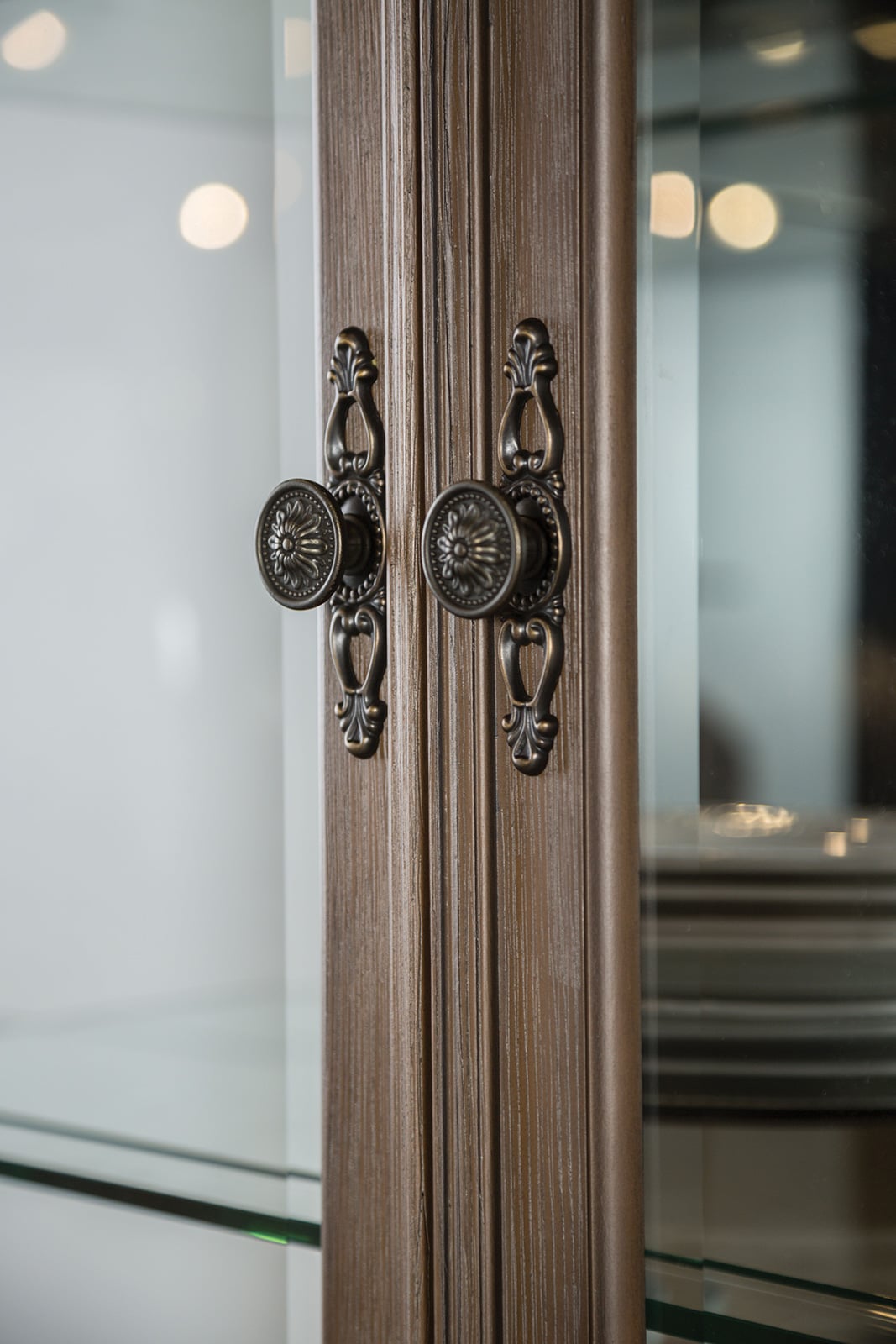 8-Door Hutch and Buffet Set