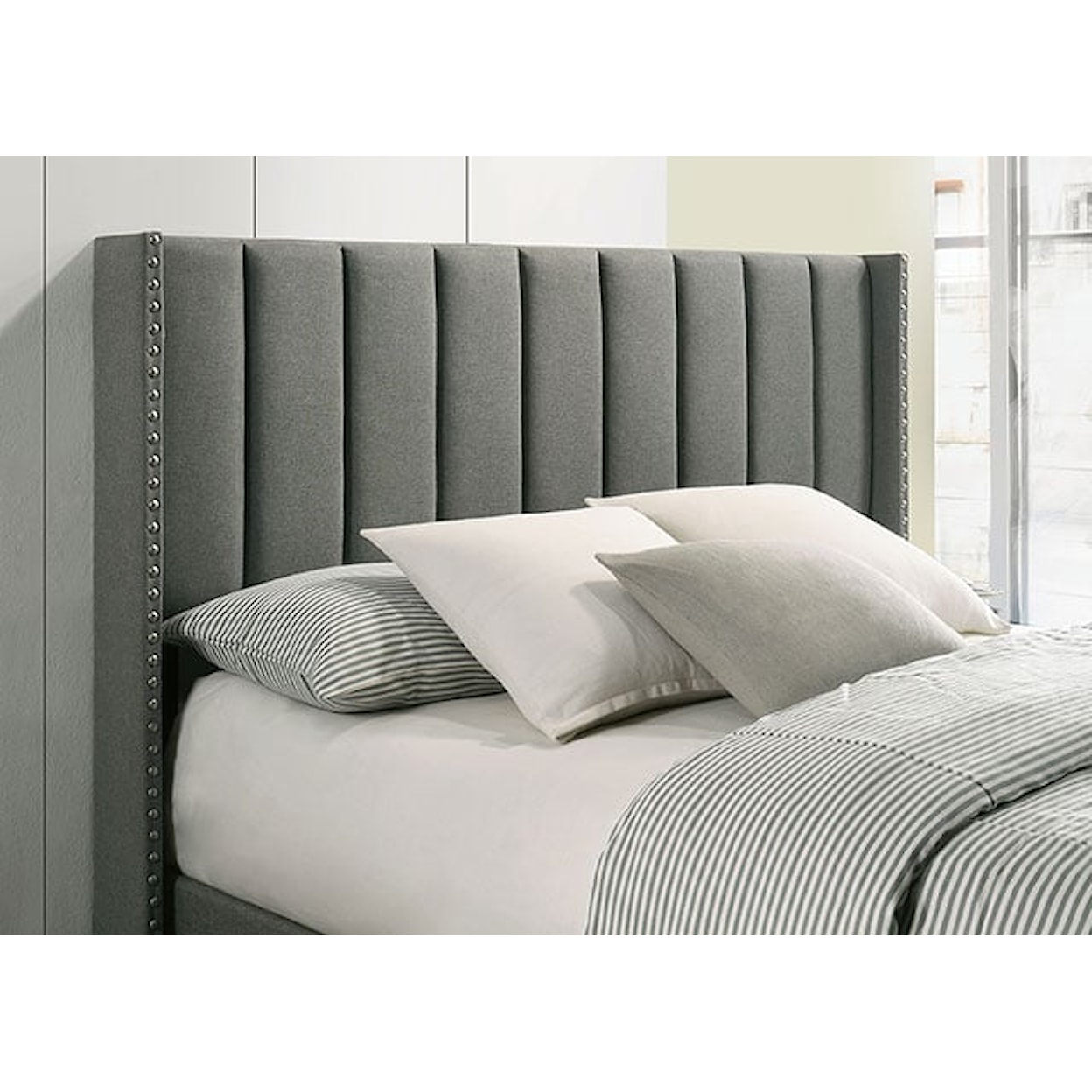 Furniture of America - FOA Kailey Upholstered Queen Bed