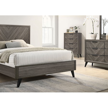 5 Pc. Queen Bedroom Set W/ Chest