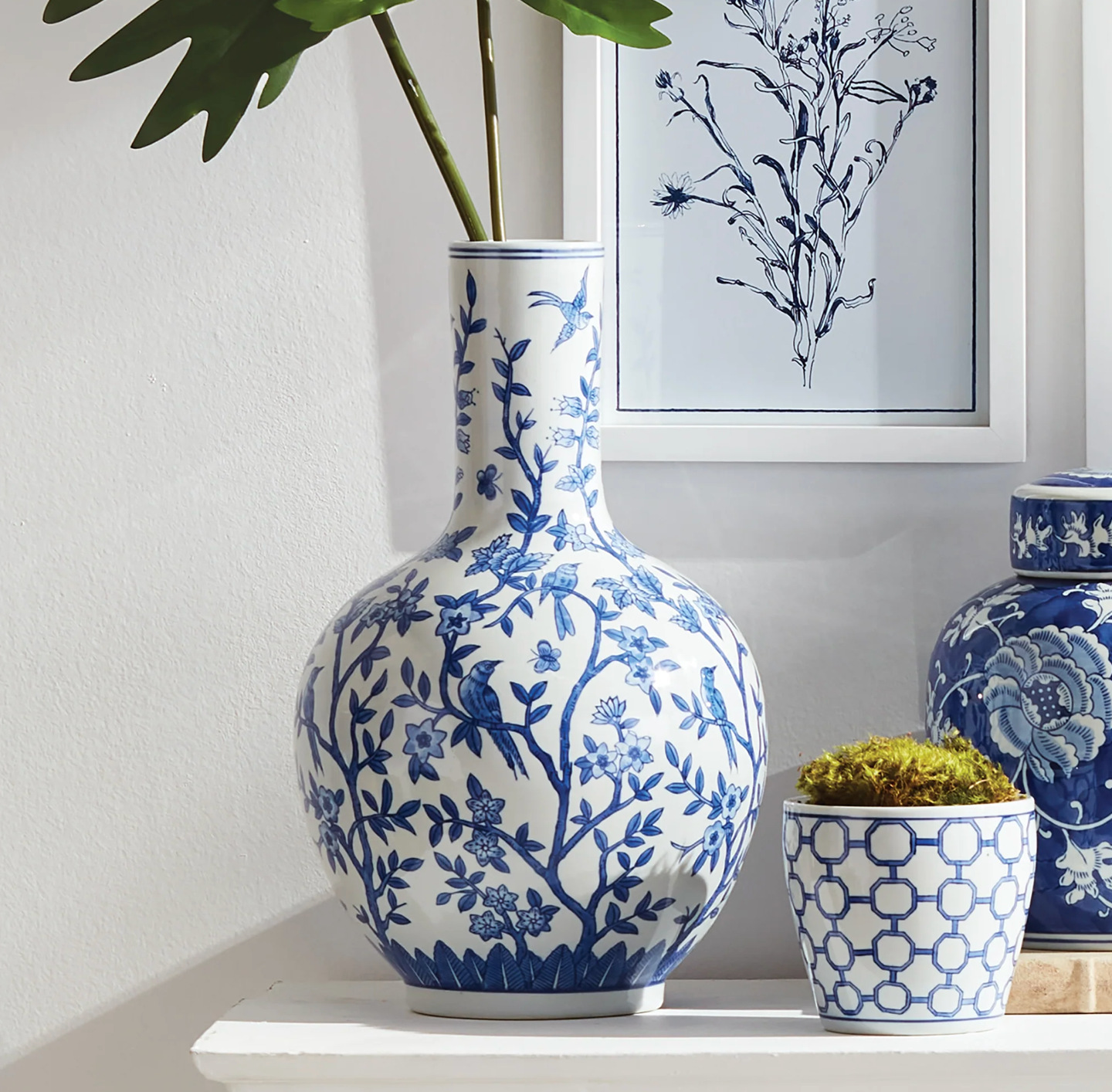 BB Dynasty Blue Bird Vase