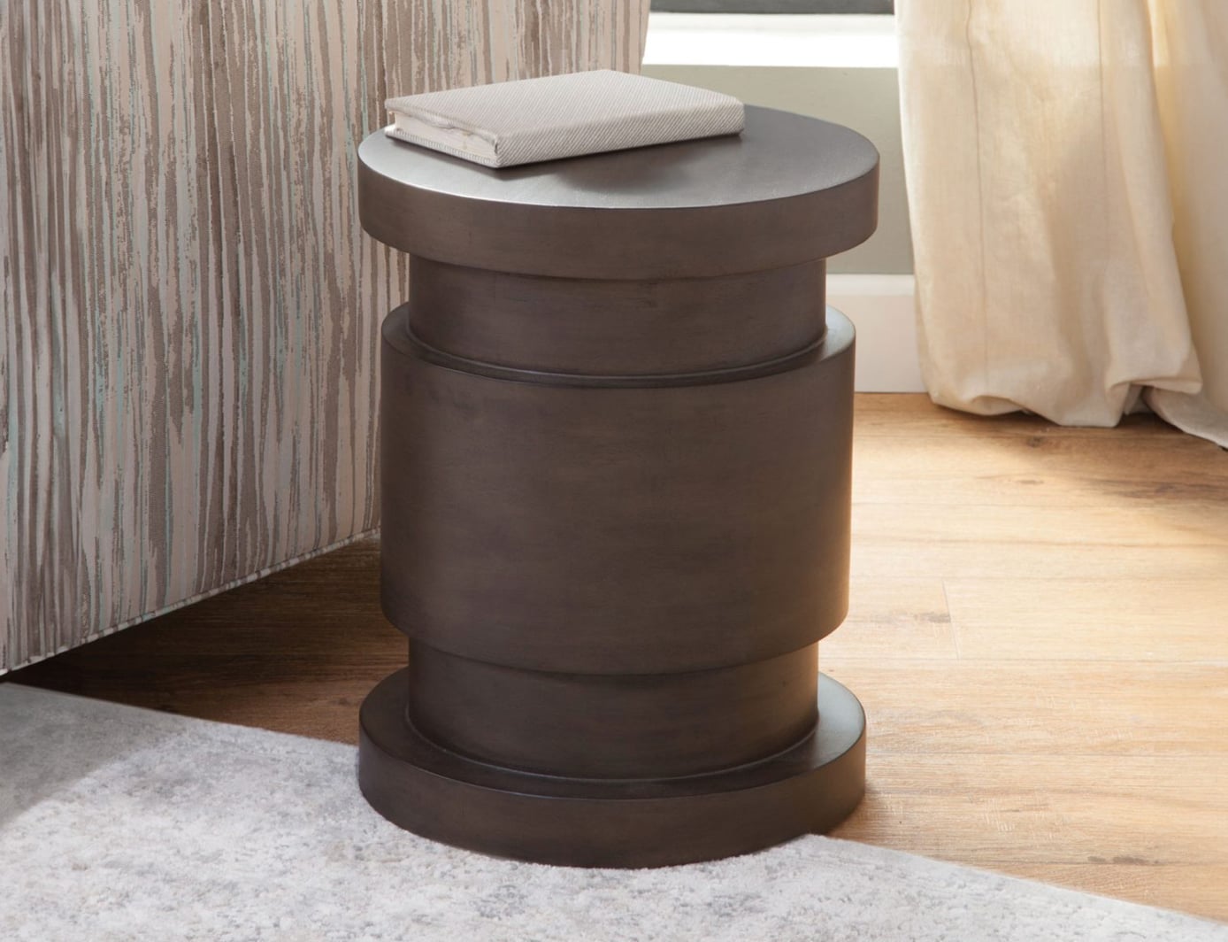 Steve Silver Casegood Duke Side Table