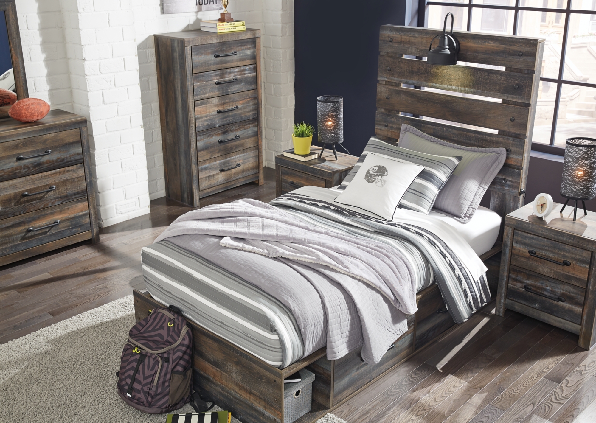 Twin Panel Bed With 4 Storage Drawers