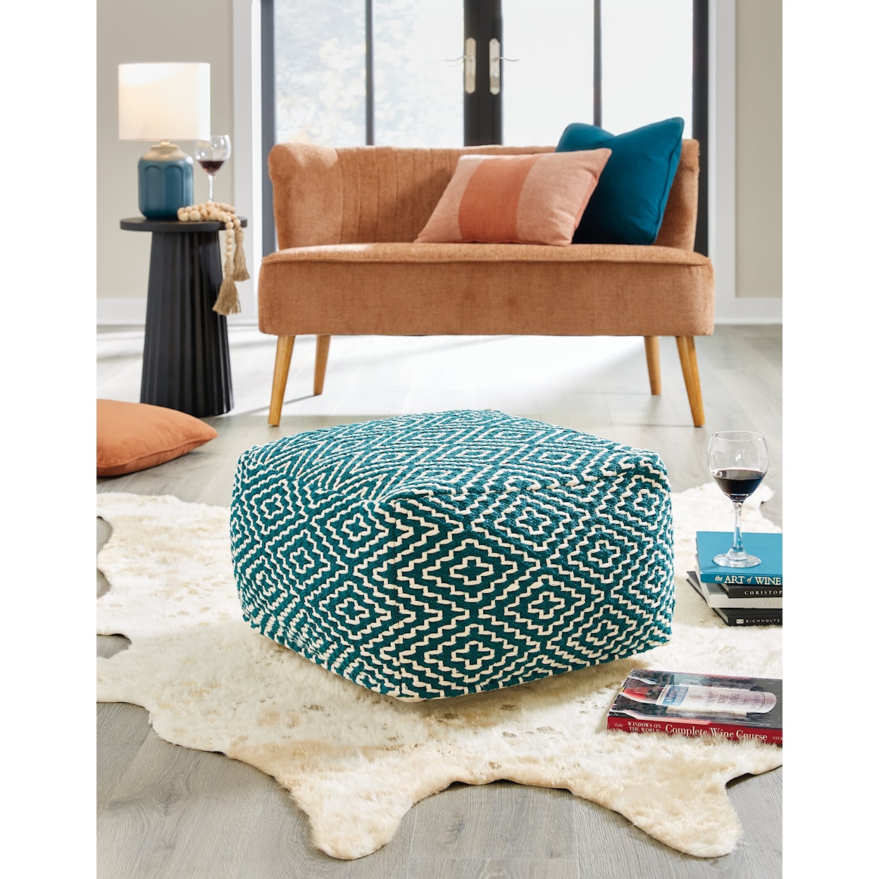 Ashley Furniture Signature Design Brynnsen Pouf