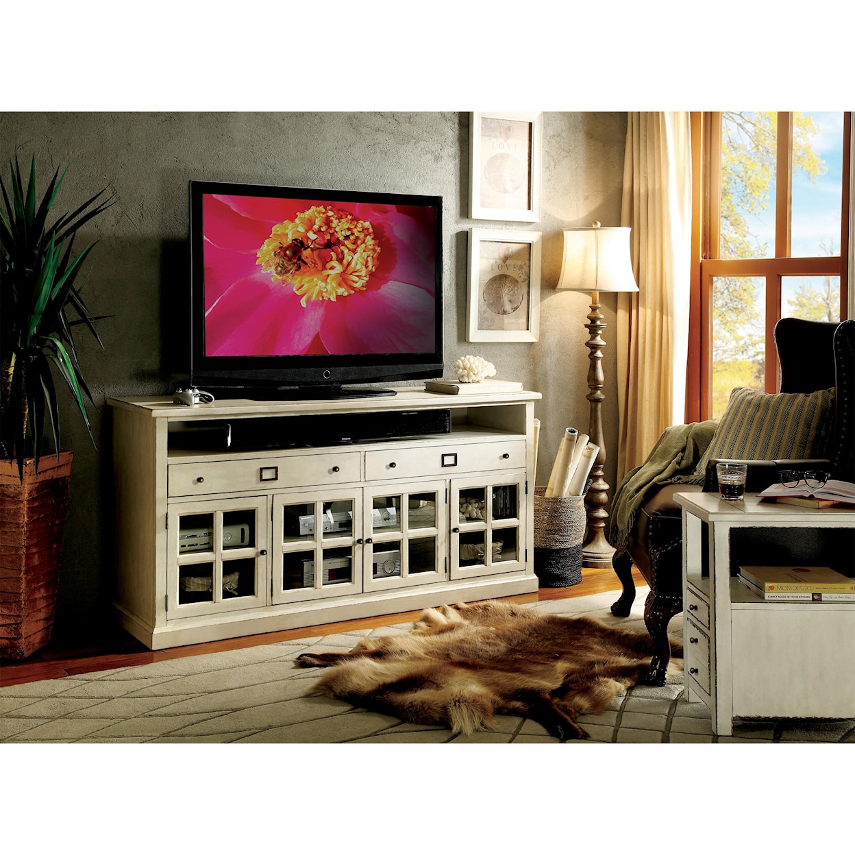 Riverside Furniture Sullivan 68-Inch TV Console