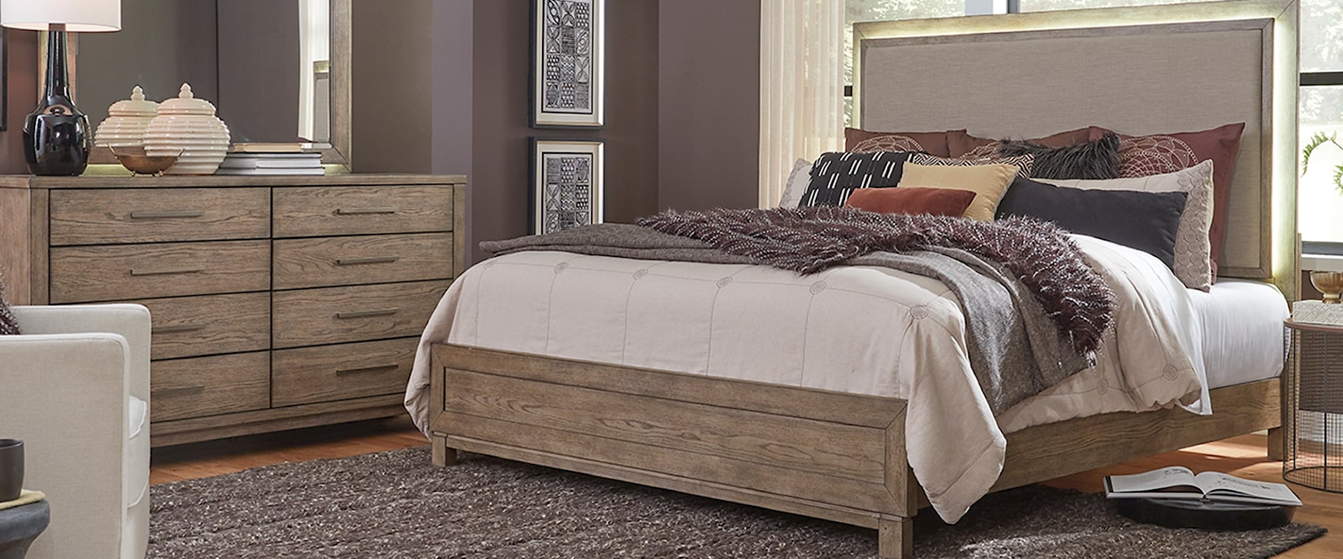Contemporary King Bedroom Group 