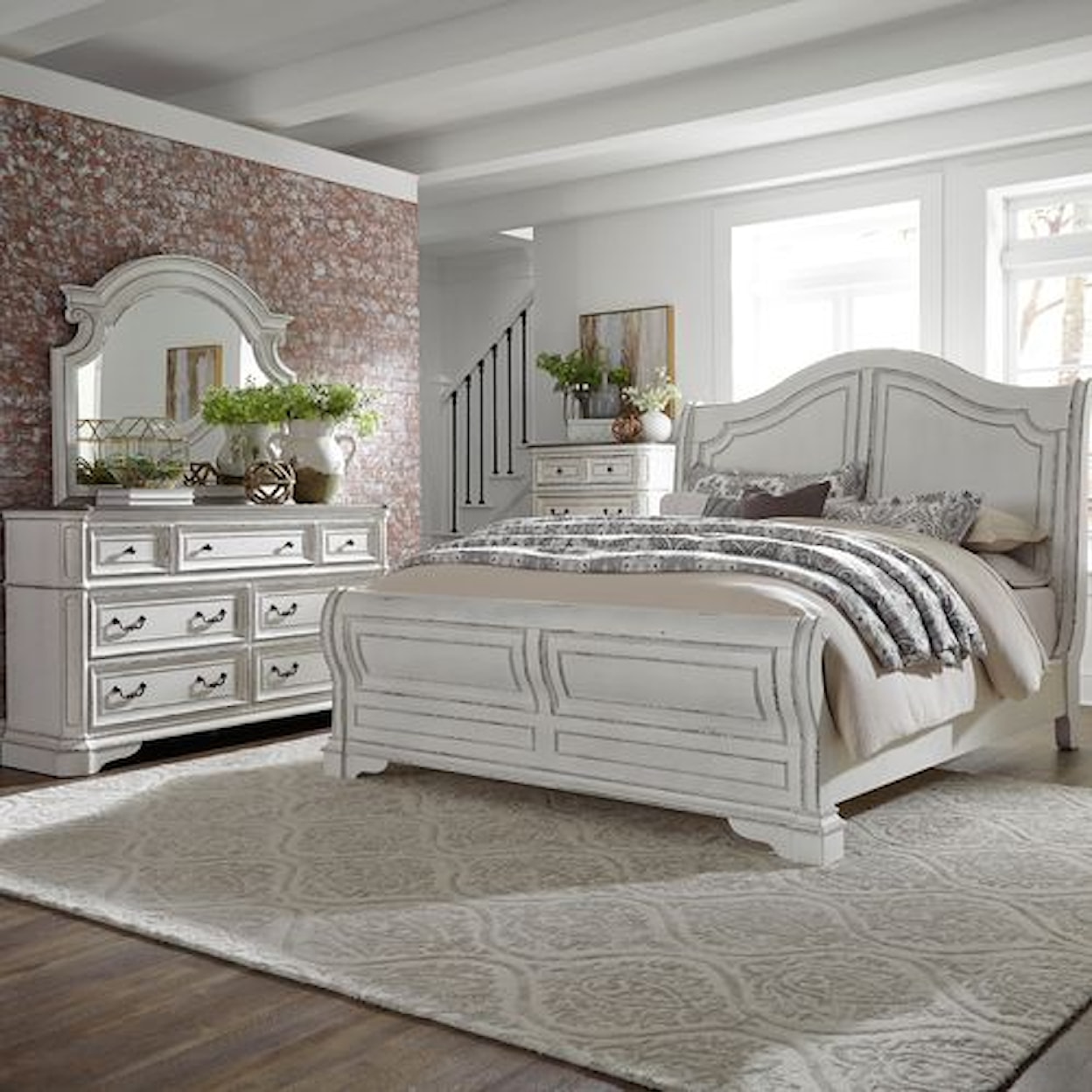 Liberty Furniture Magnolia Manor Queen Bedroom Group