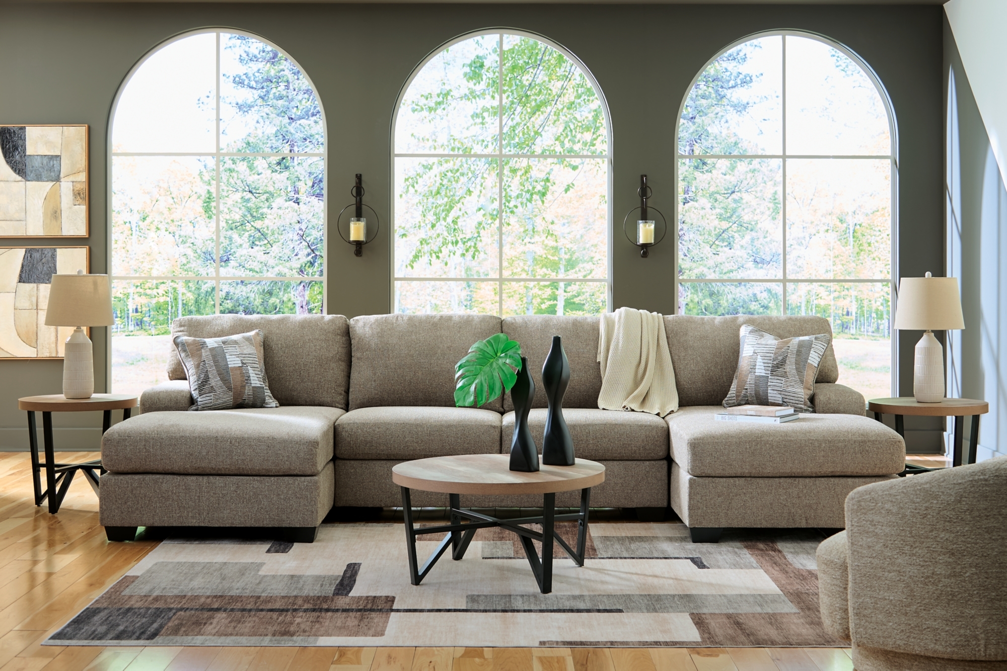 Sectional With Chaise