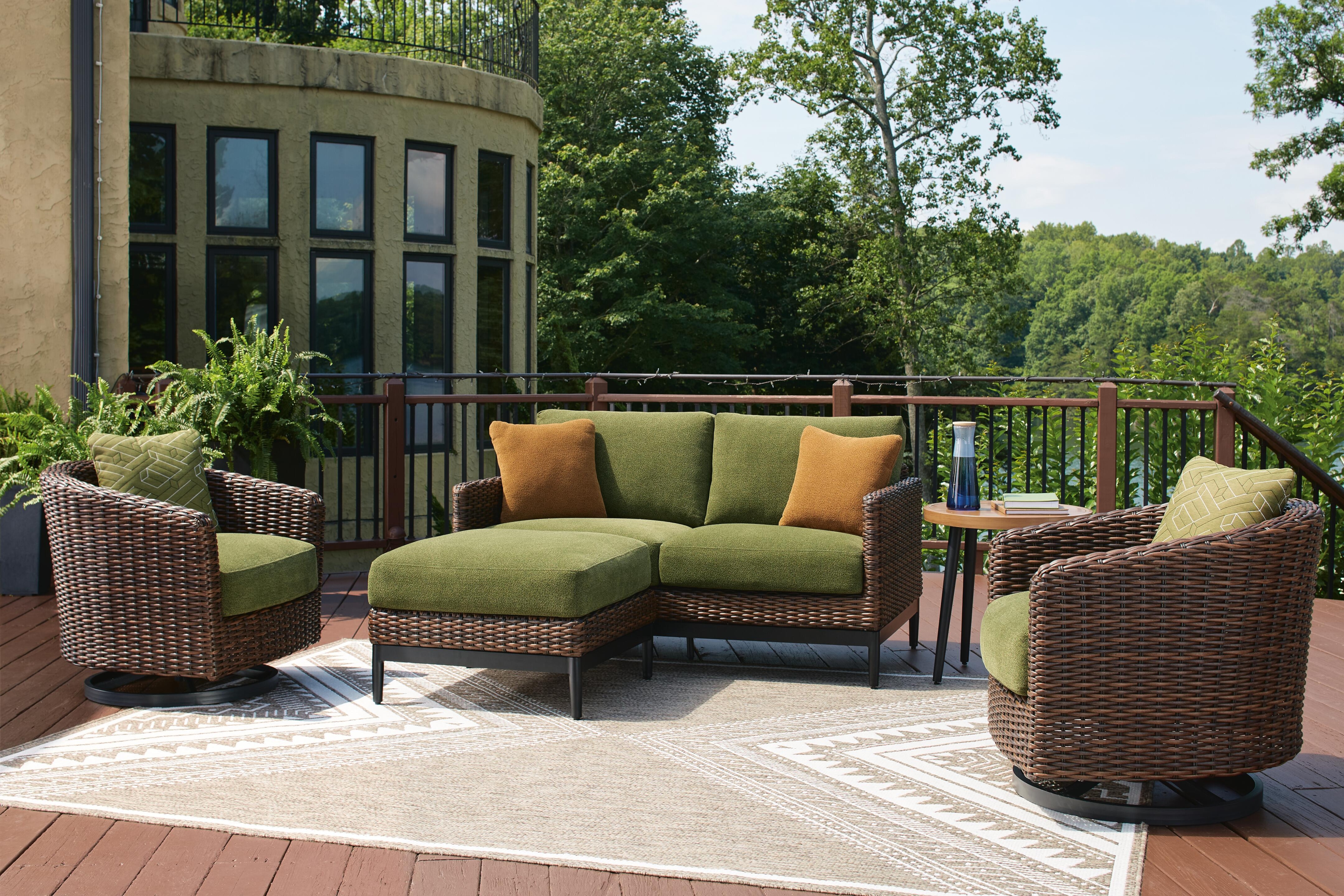Signature Design by Ashley Horizon Hall Outdoor Ottoman With Cushion