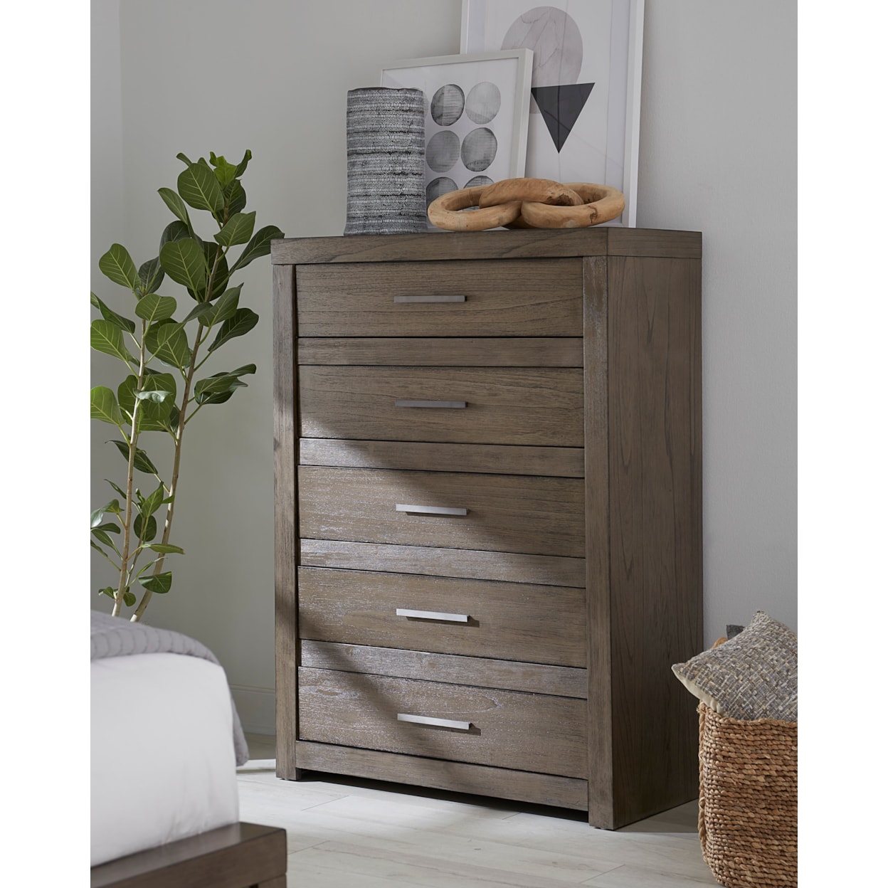signature design by ashley annifern dresser Annifern 5-drawer Chest By Signature Design By Ashley