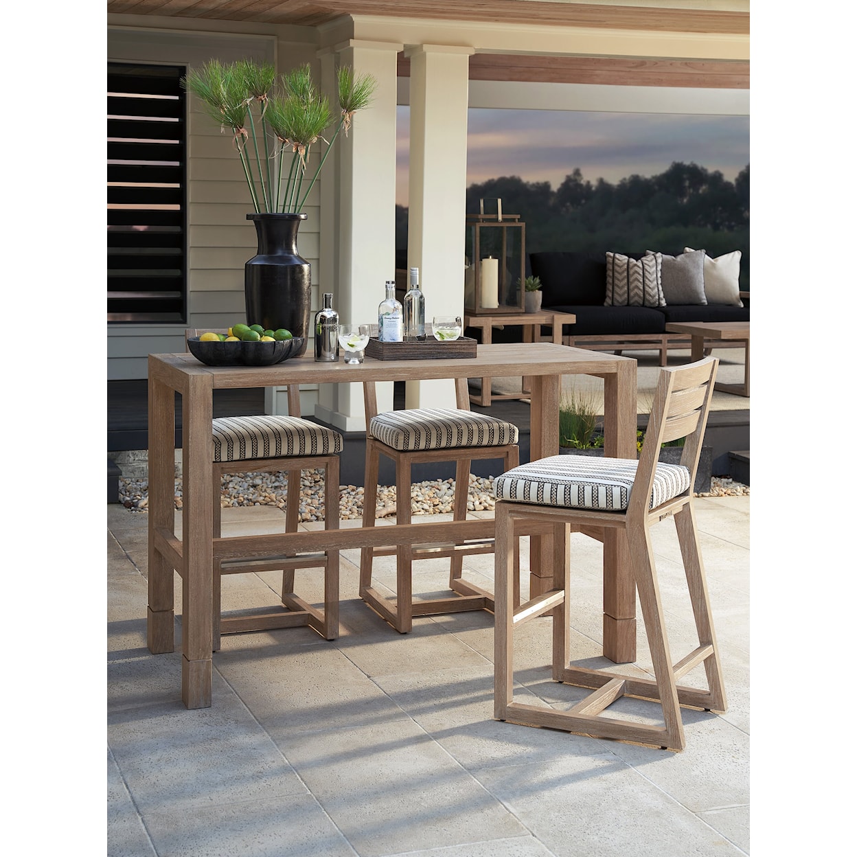 Tommy Bahama Outdoor Living Stillwater Cove Outdoor 5-Piece Bar Height Dining Set