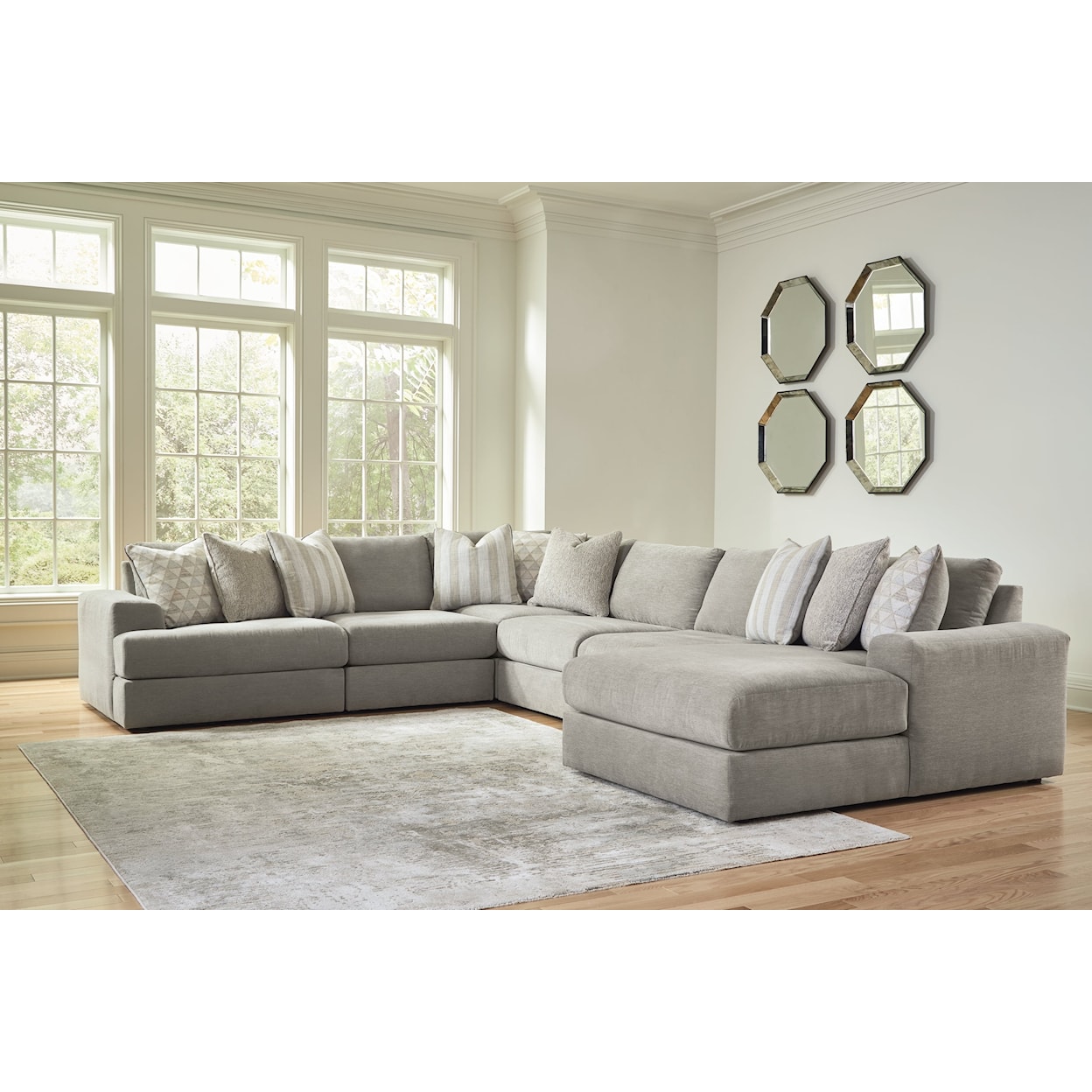 Ashley Furniture Signature Design Avaliyah 6-Piece Sectional