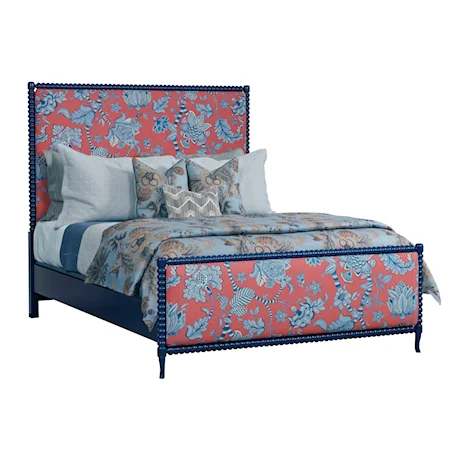 Traditional Queen Upholstered Spool Bed