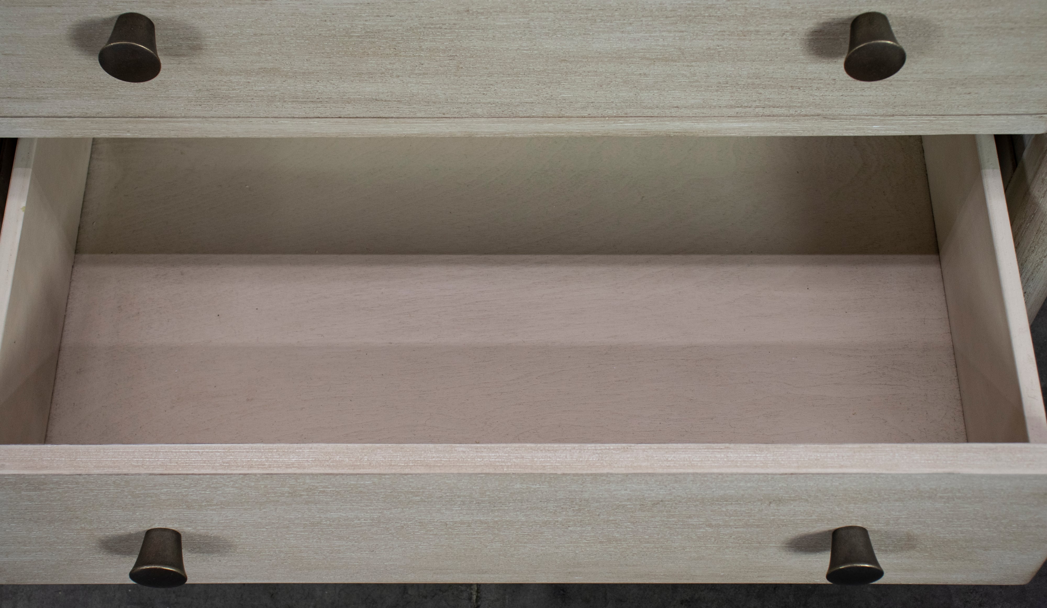 Riverside Furniture Laguna 3-Drawer Nightstand