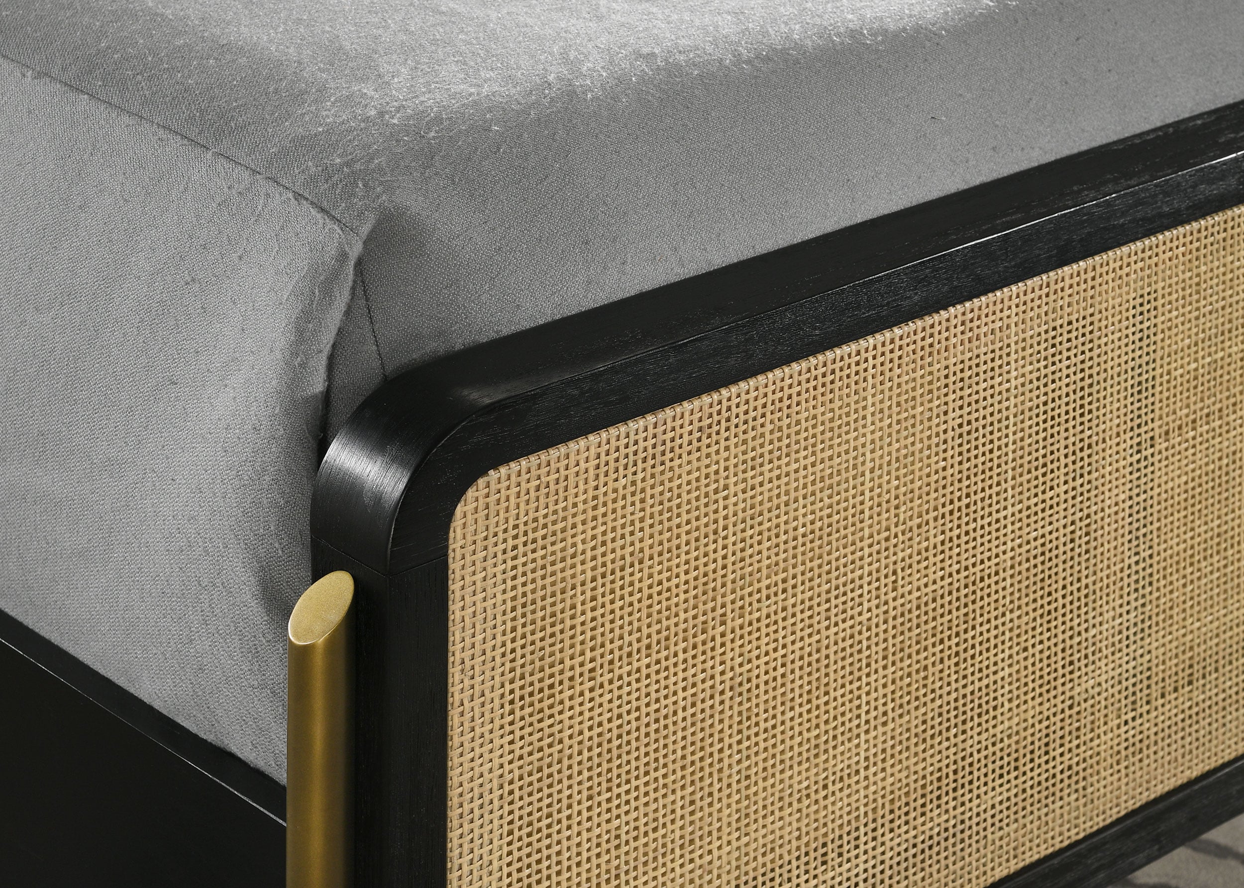 Coaster Arini Rattan King Panel Bed