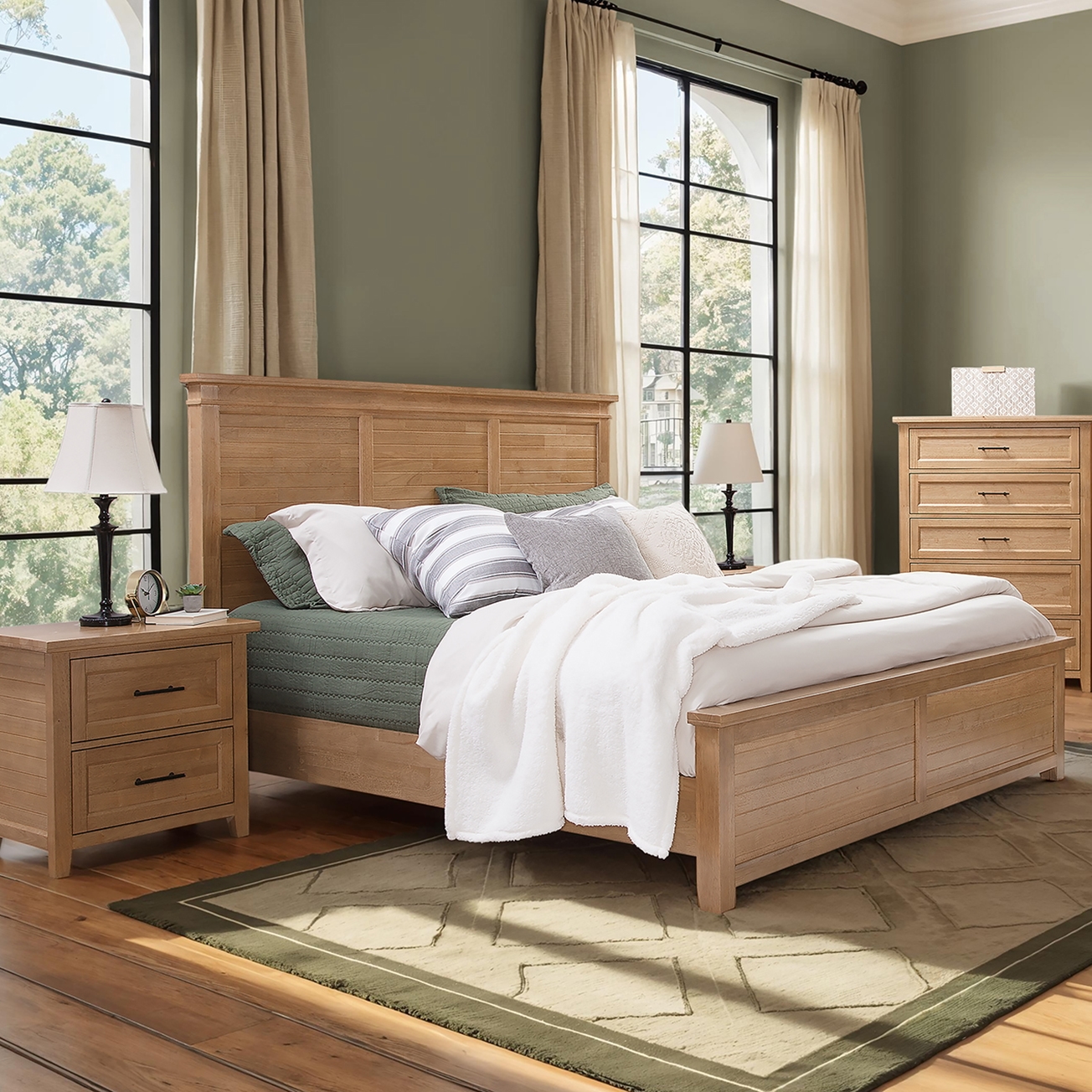 Farmhouse Panel Queen Bed