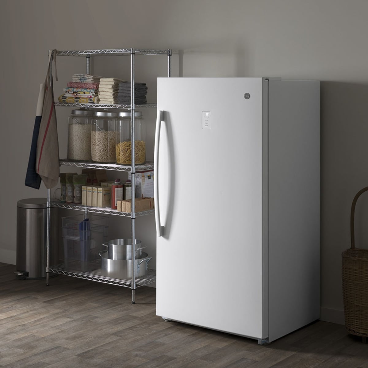 GE Appliances Freezers (Canada) Upright Freezer