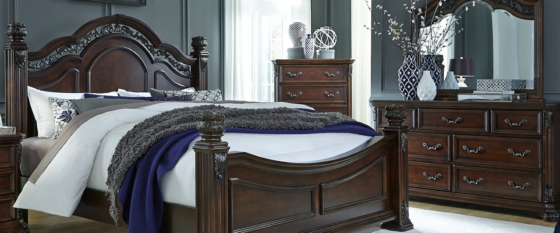 4-Piece Traditional King Poster Bedroom Set