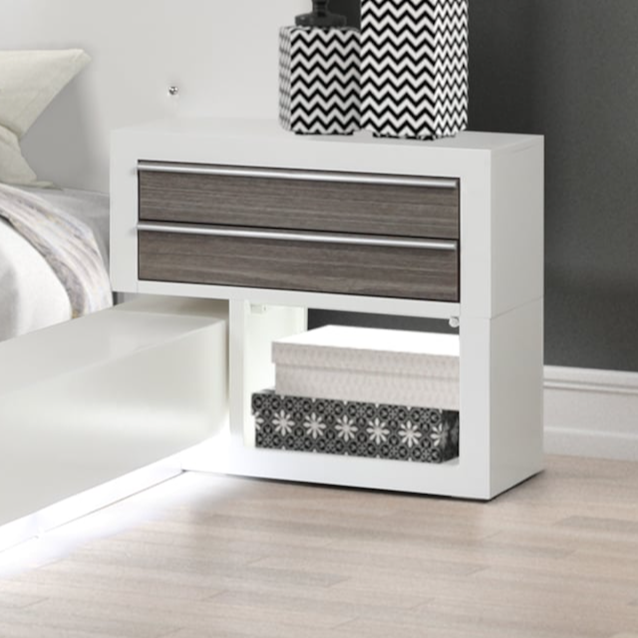 New Classic Furniture Nakita 5-Piece King Bedroom Set