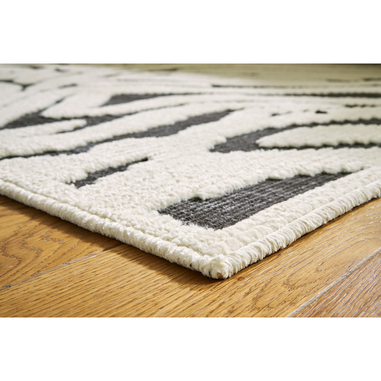 Benchcraft Thomwith Large Rug