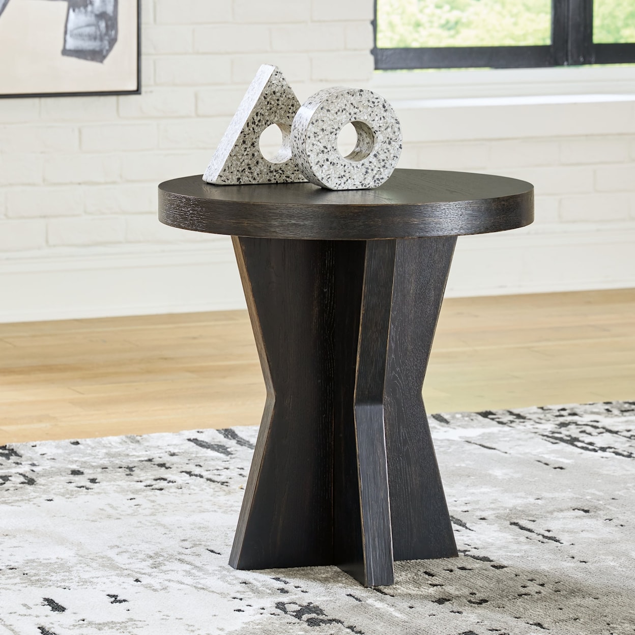 Signature Design by Ashley Galliden Round End Table