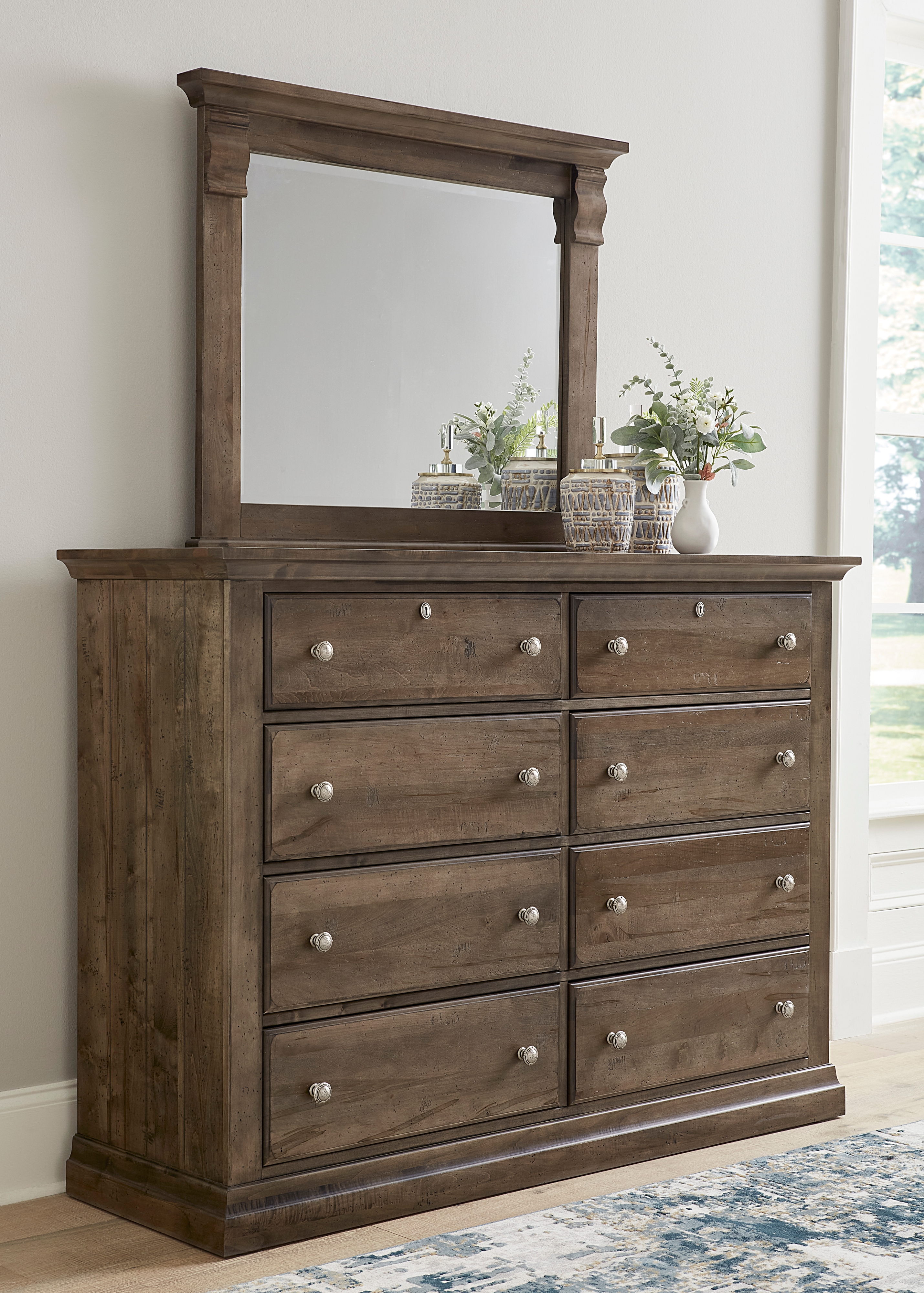 8-Drawer Dresser