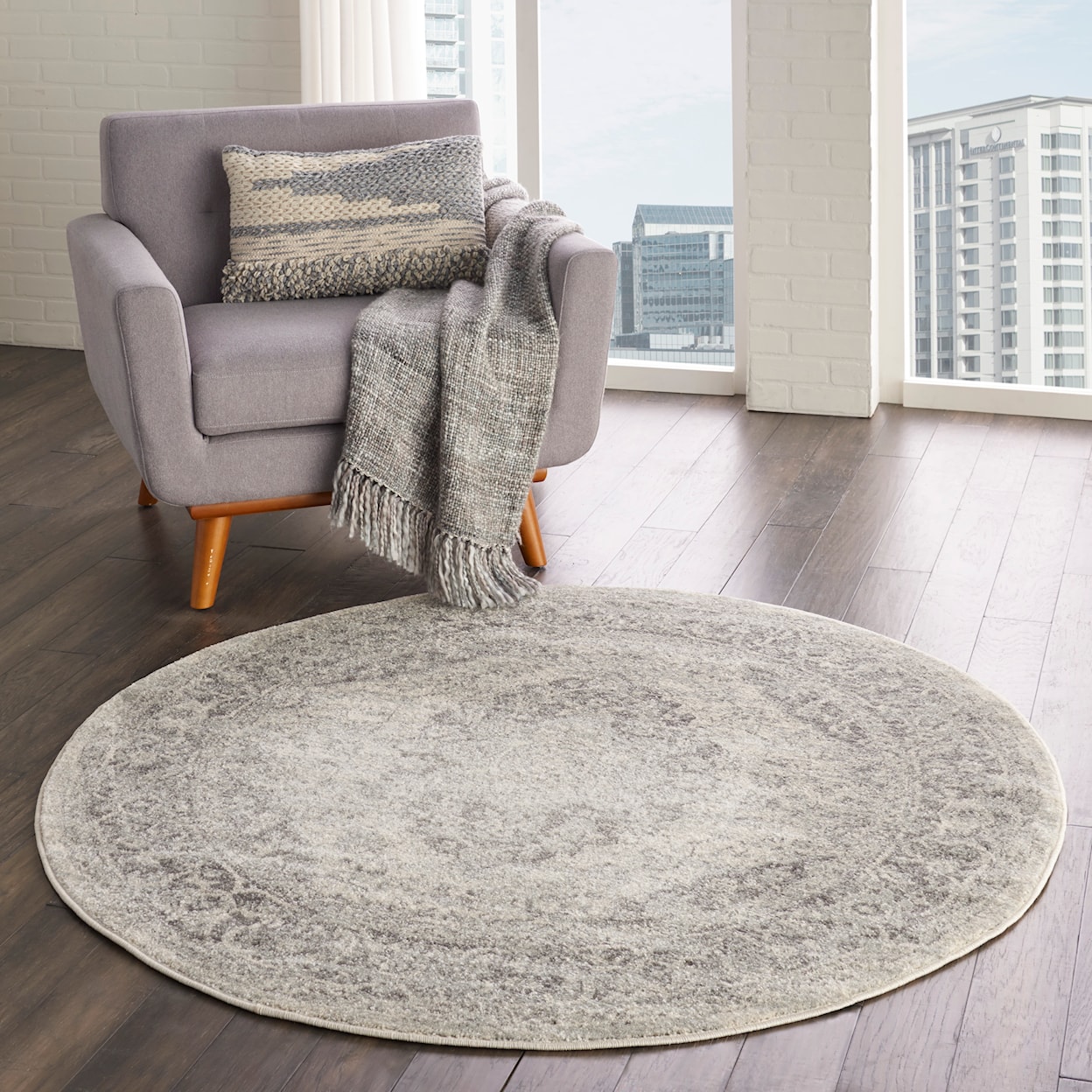 Nourison Tranquil 5'3" Round  Rug