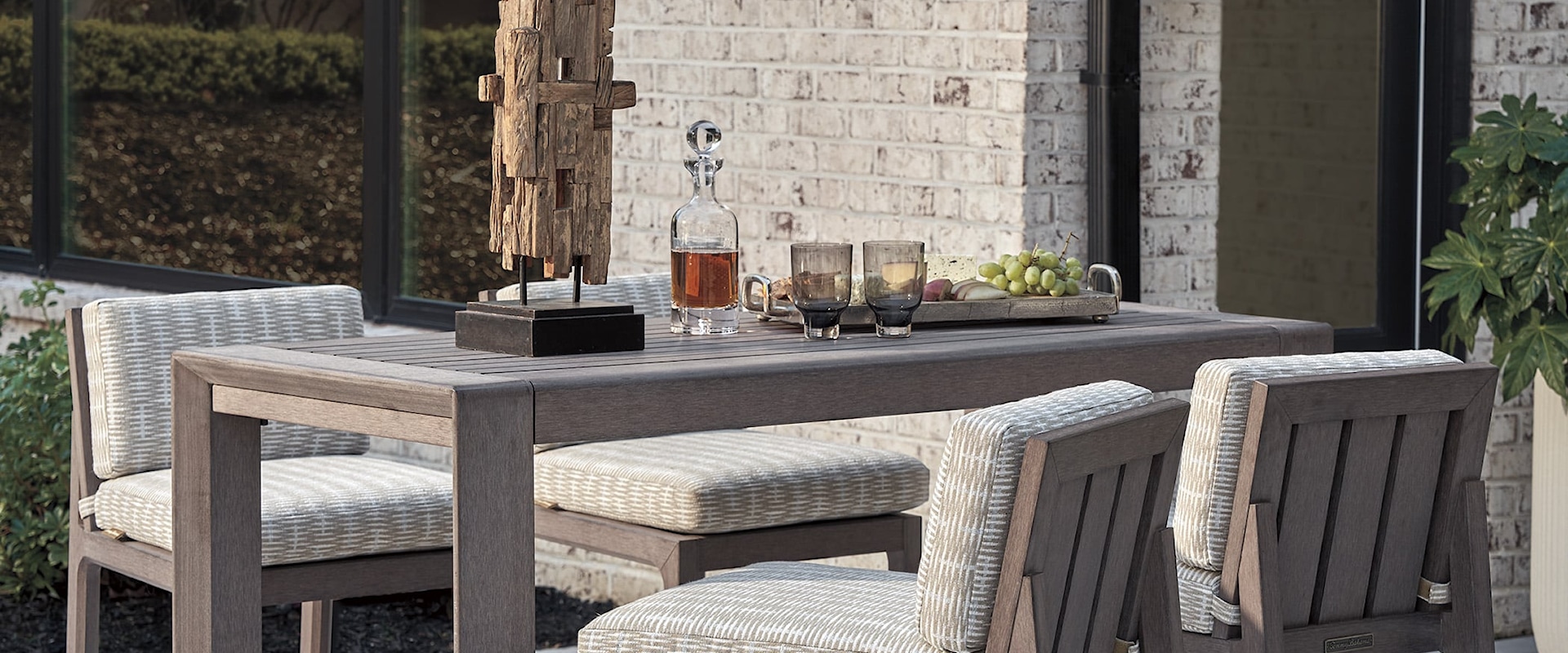 Contemporary 5-Piece Outdoor Dining Set with Bar Stools