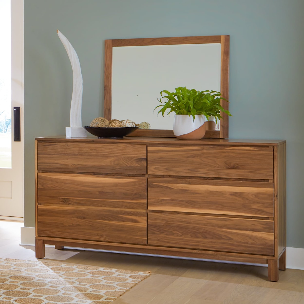 Mavin Tappan Tappan Dresser 7 in Natural Finish