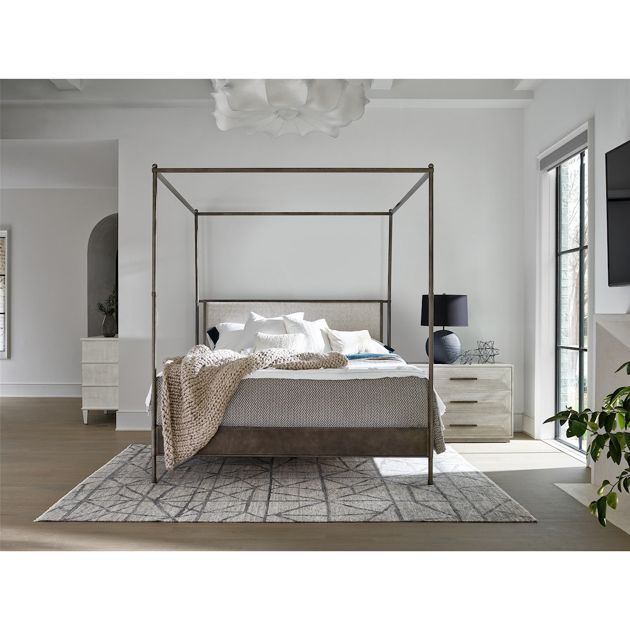 Universal Modern Farmhouse King Poster Bed