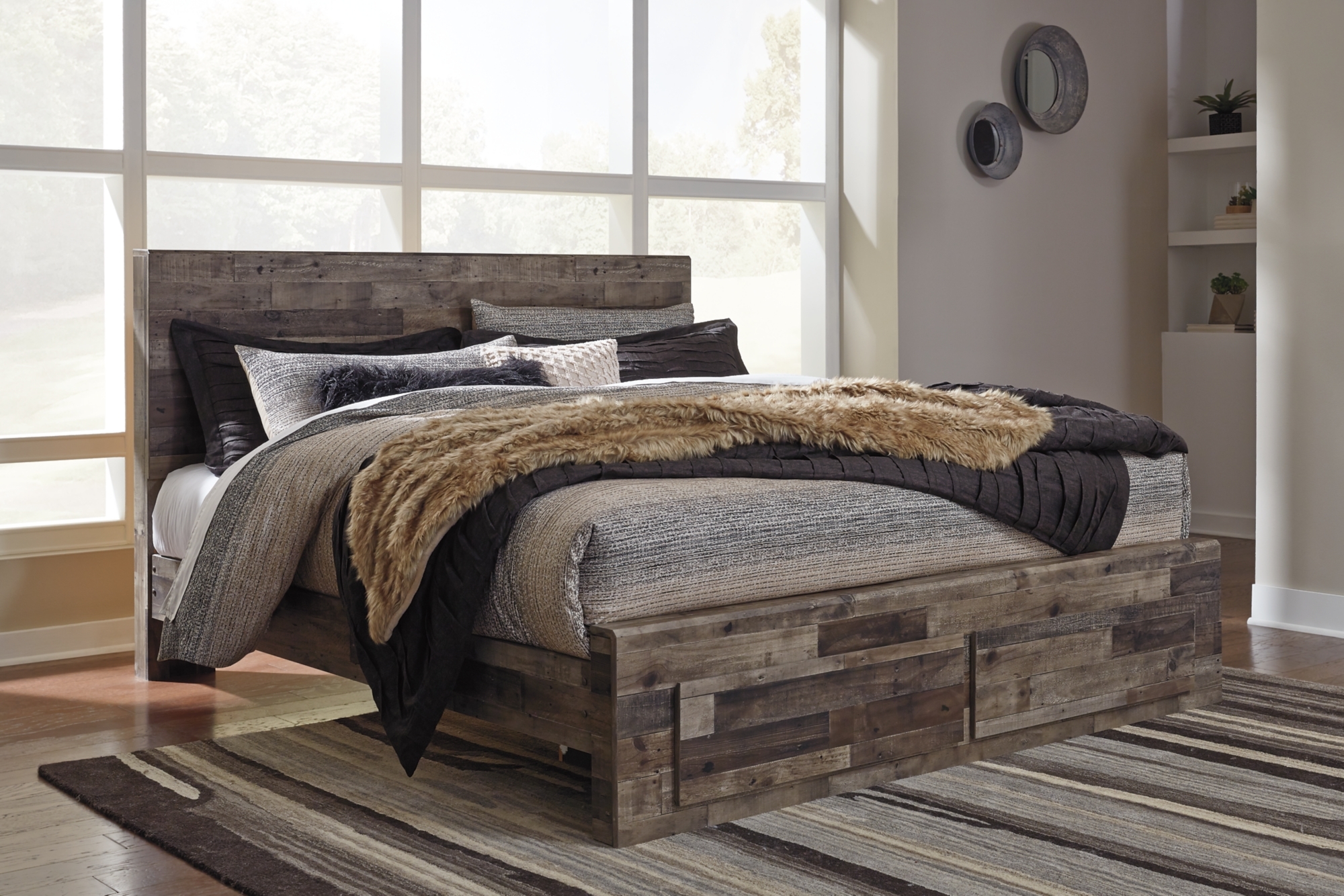 Benchcraft Derekson King Bedroom Set