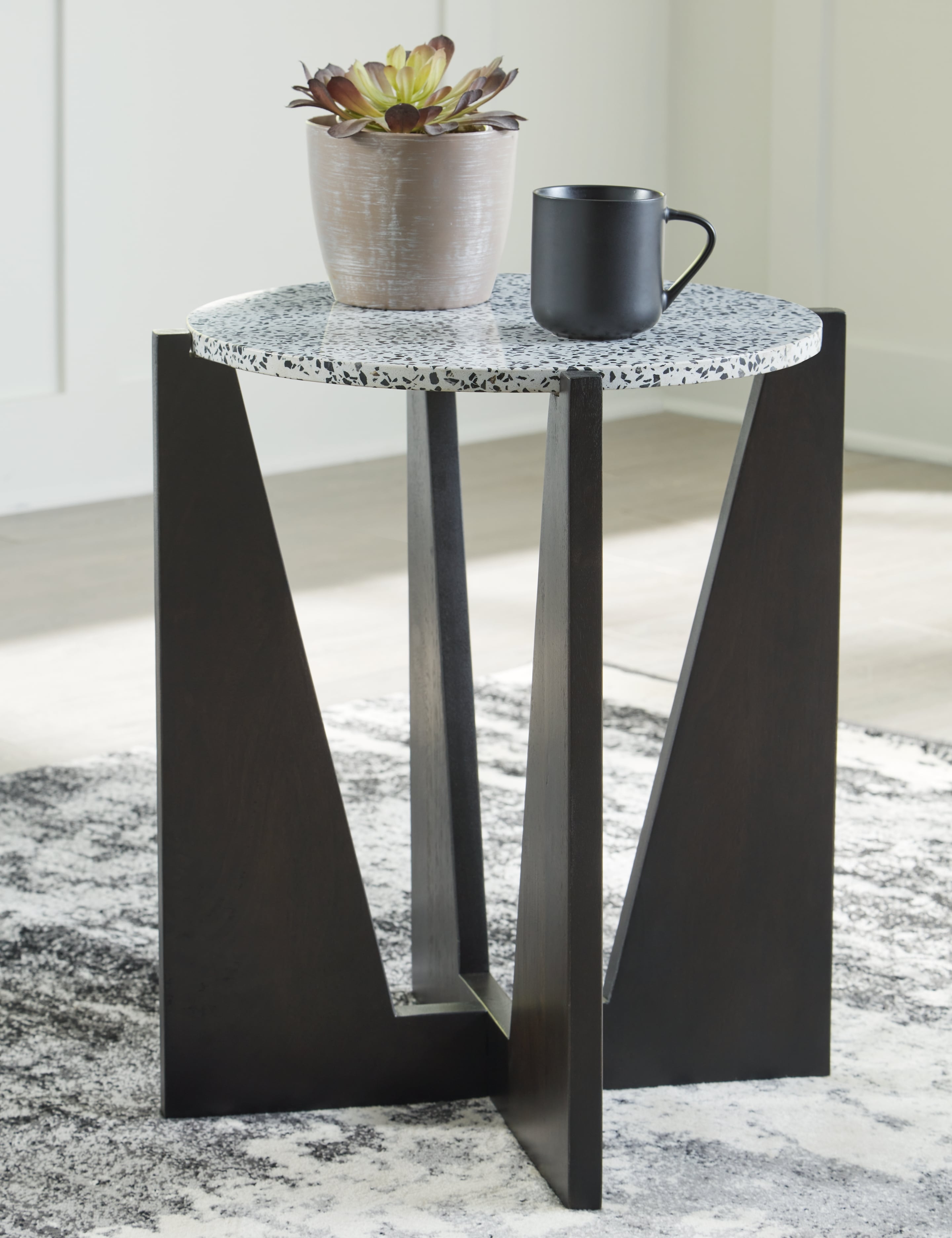 Accent Table