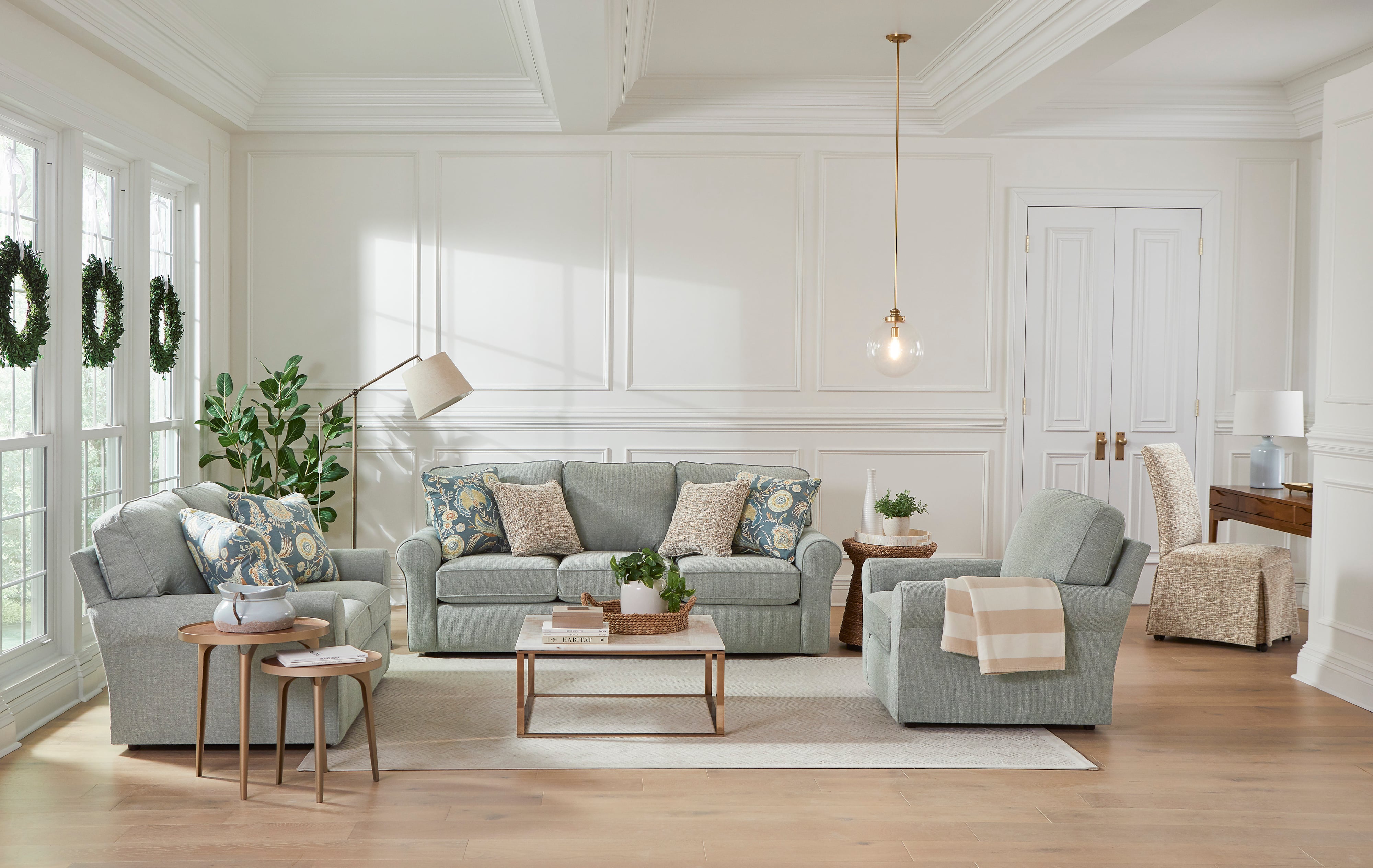 Best Home Furnishings Hanway Chair