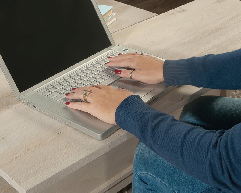 Trestle Lift-Top Coffee Table