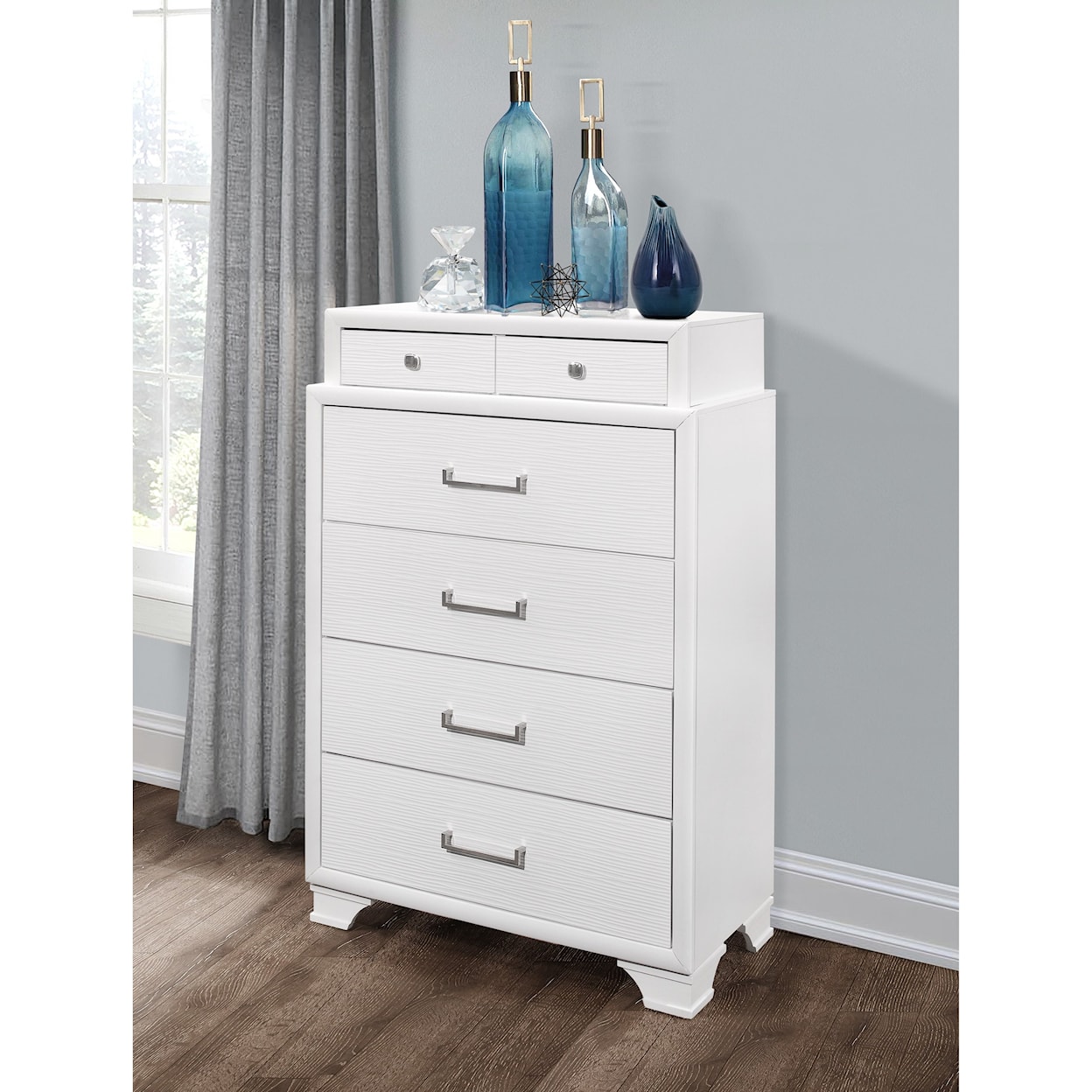 Global Furniture Jordyn 6-Drawer Chest