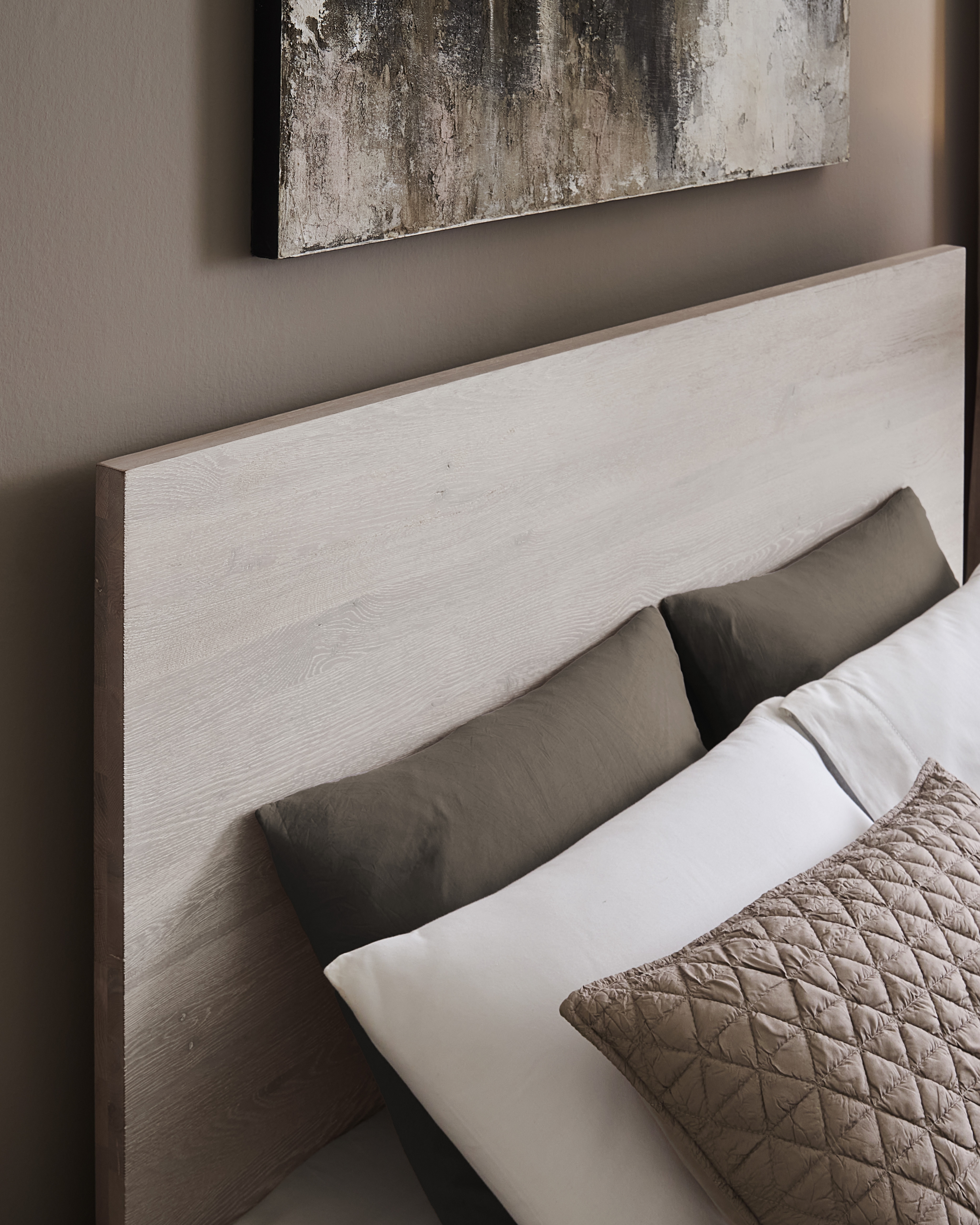 Artisan & Post Joinery King Plank Bed