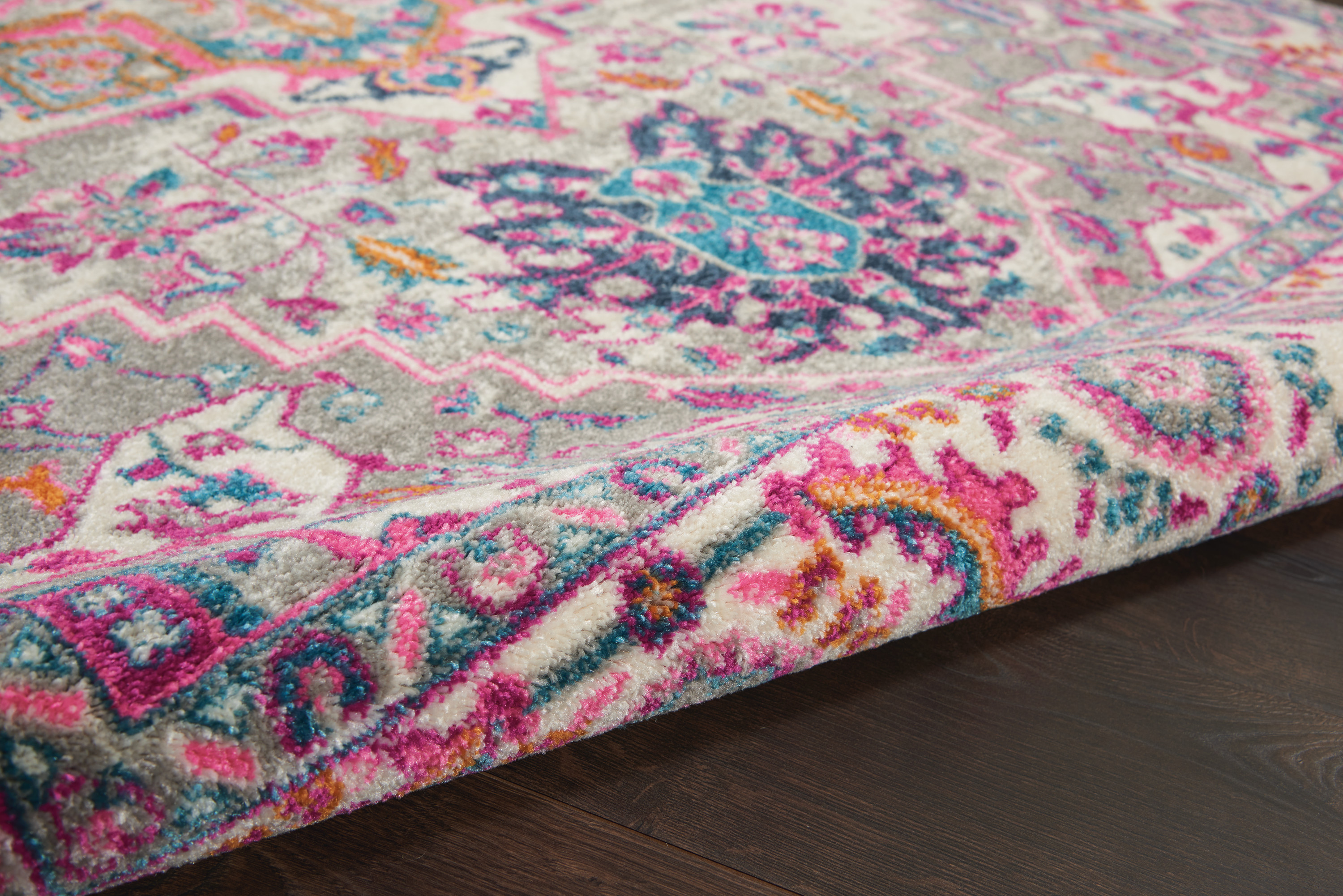 3'9" x 5'9"  Rug