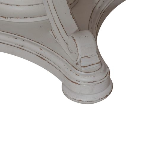 Liberty Furniture Magnolia Manor Round Table