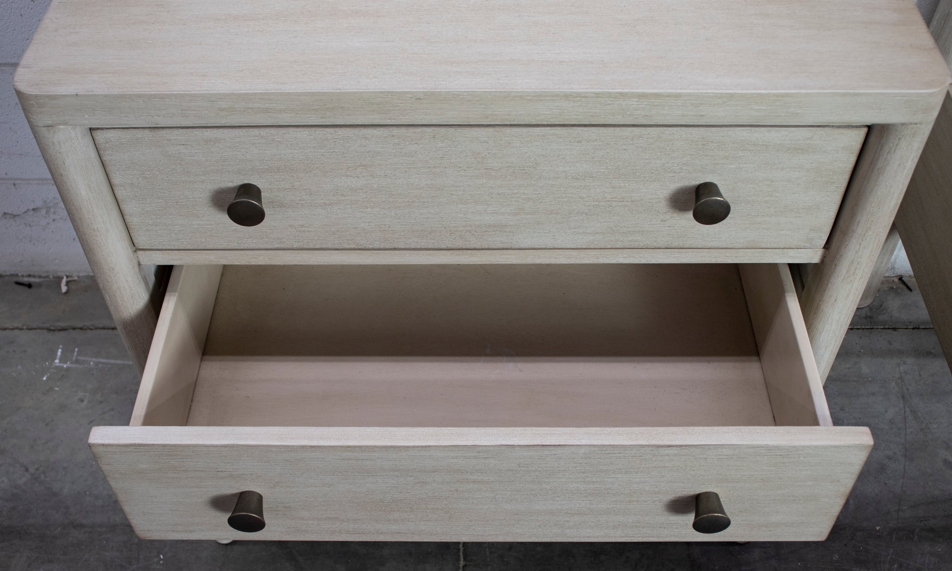 Riverside Furniture Laguna 3-Drawer Nightstand