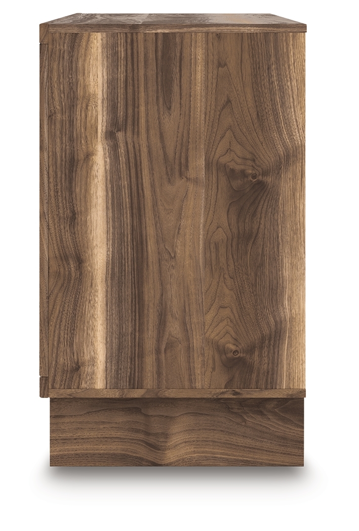 Signature Design by Ashley Zadilyn Six Drawer Dresser